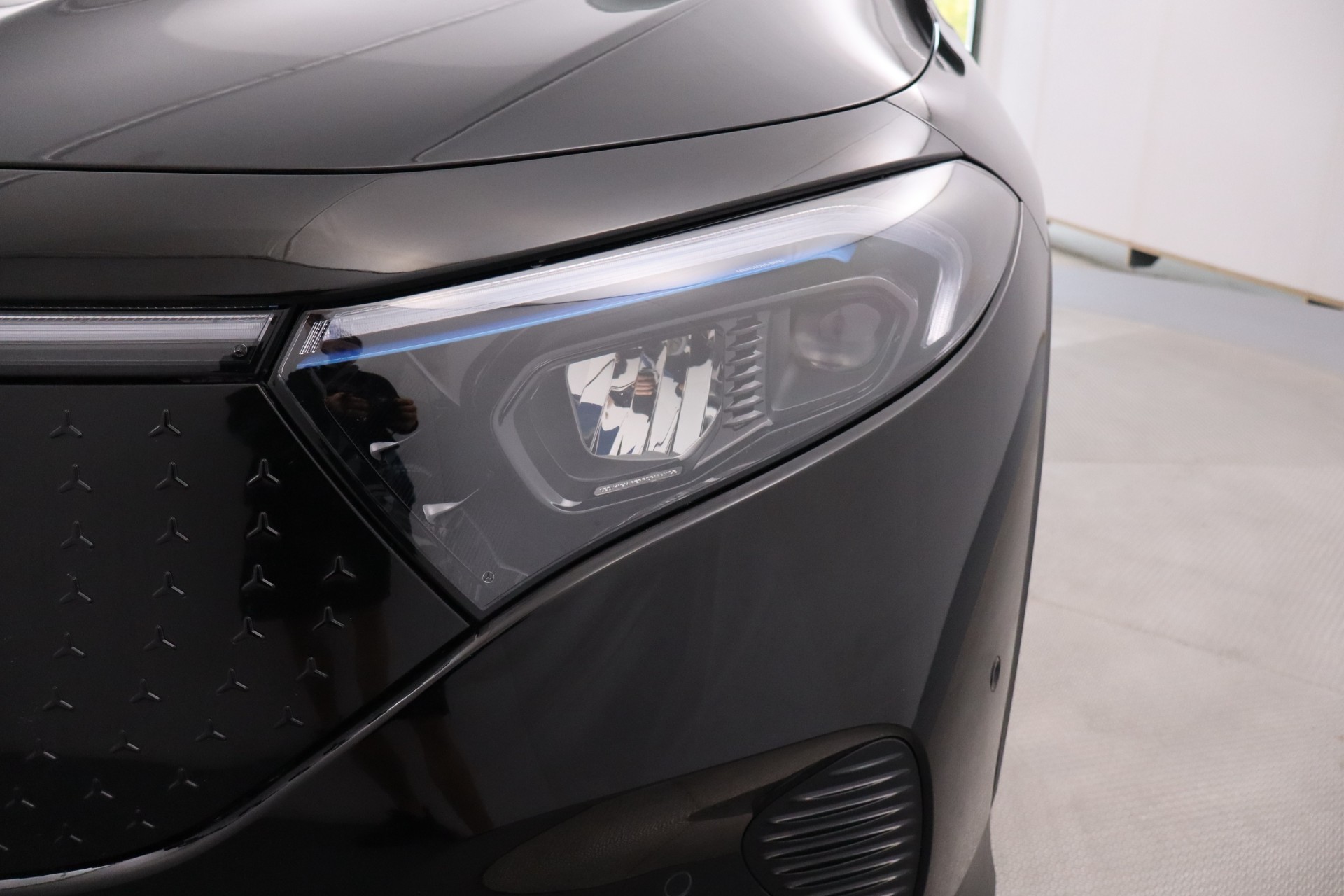 Mercedes-Benz EQB 2024