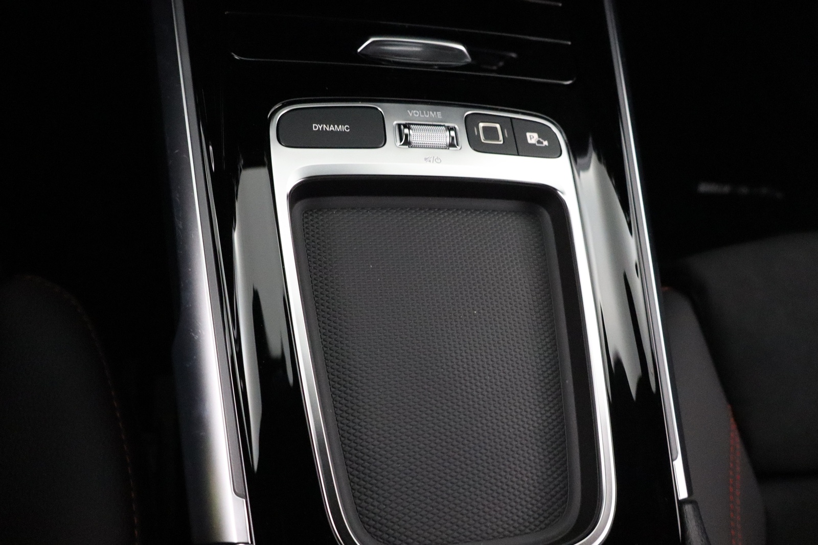 Mercedes-Benz EQB 2024