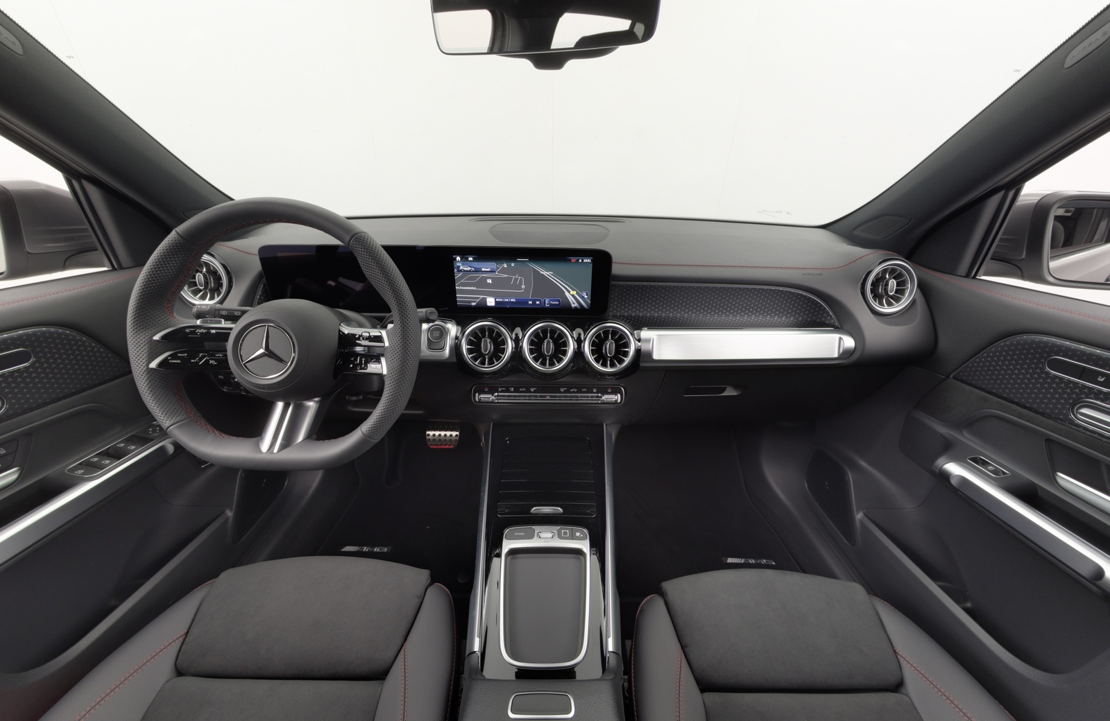 Mercedes-Benz EQB 2024