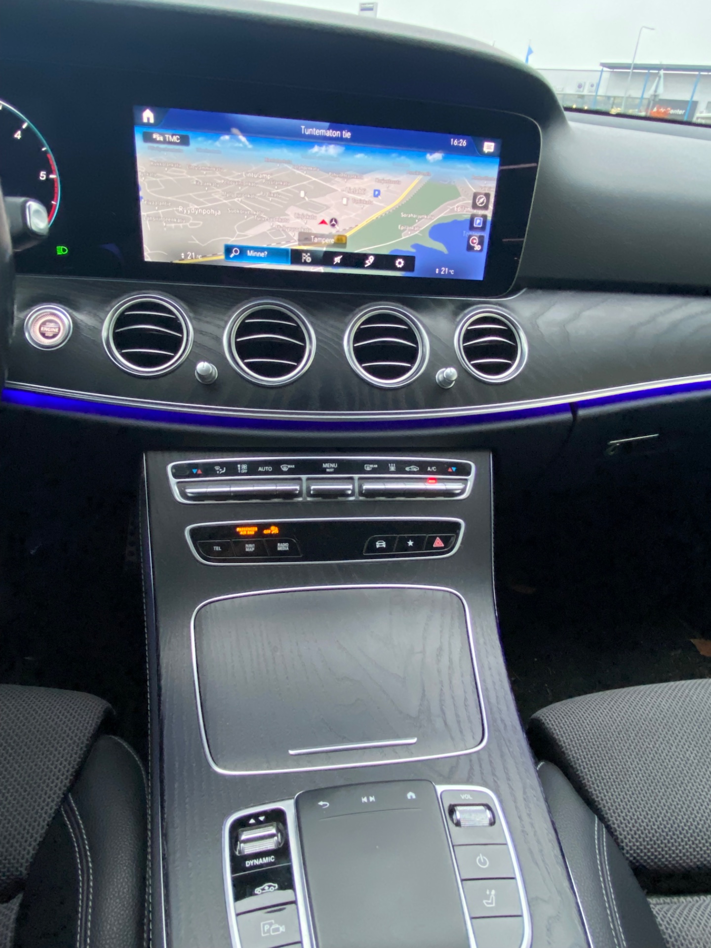 MERCEDES-BENZ E 2021