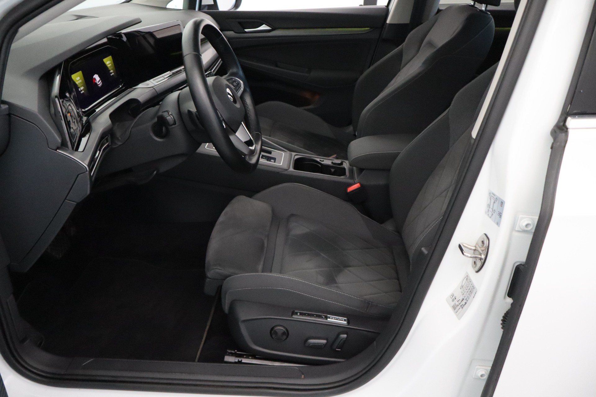 Volkswagen Golf 2021