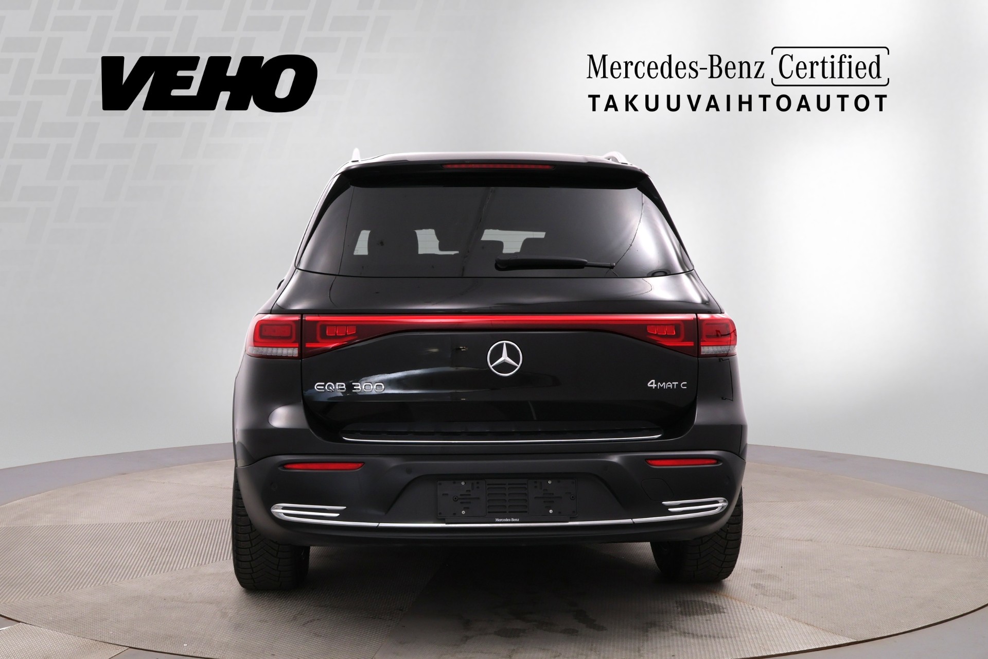 MERCEDES-BENZ EQB 2022