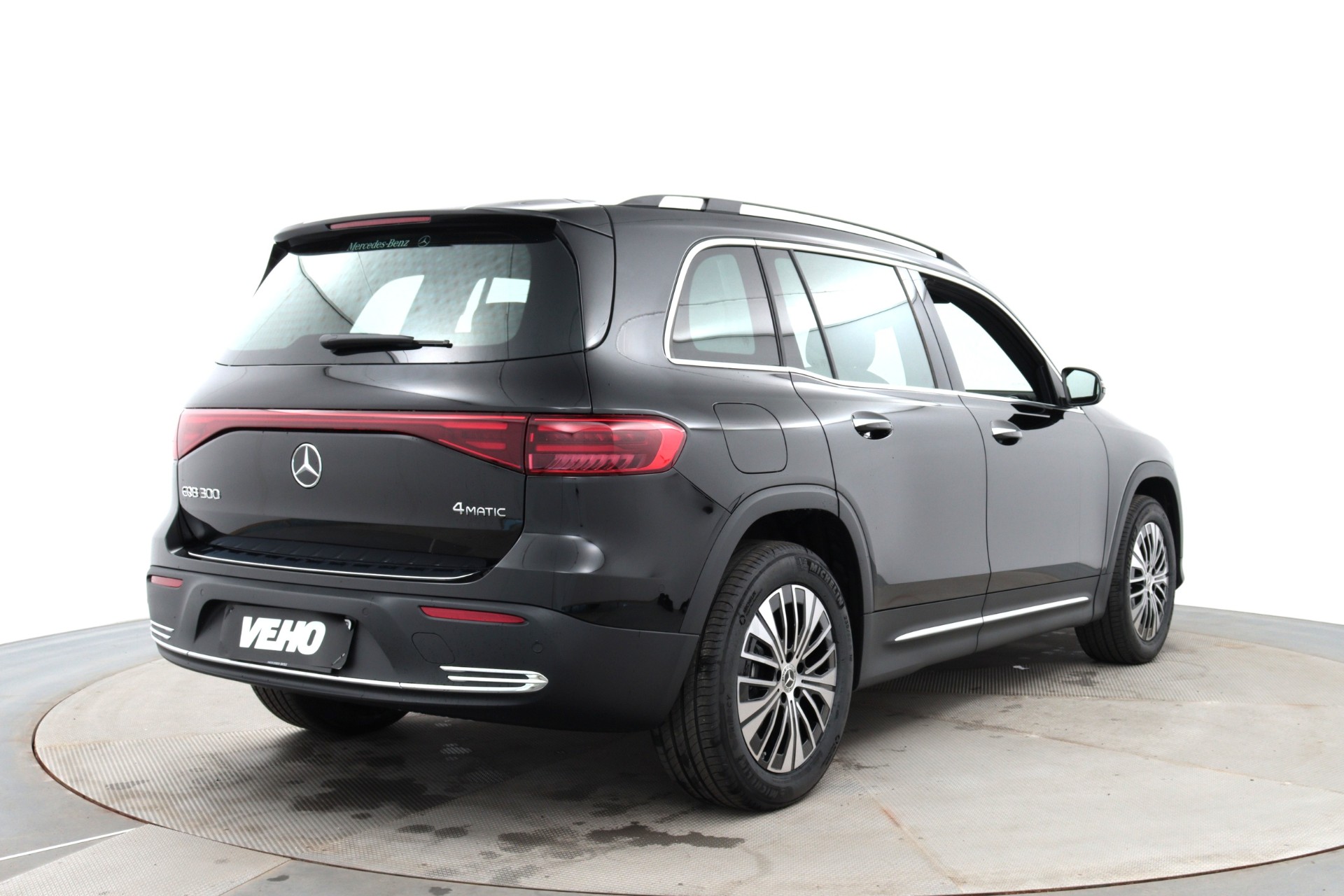 Mercedes-Benz EQB 2025