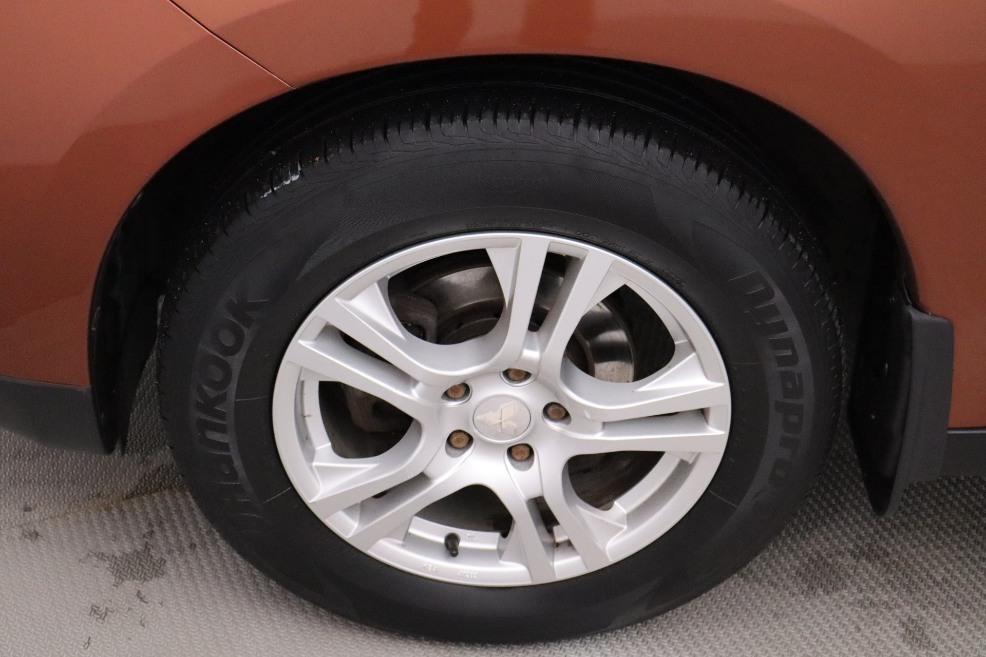 Mitsubishi Outlander 2013