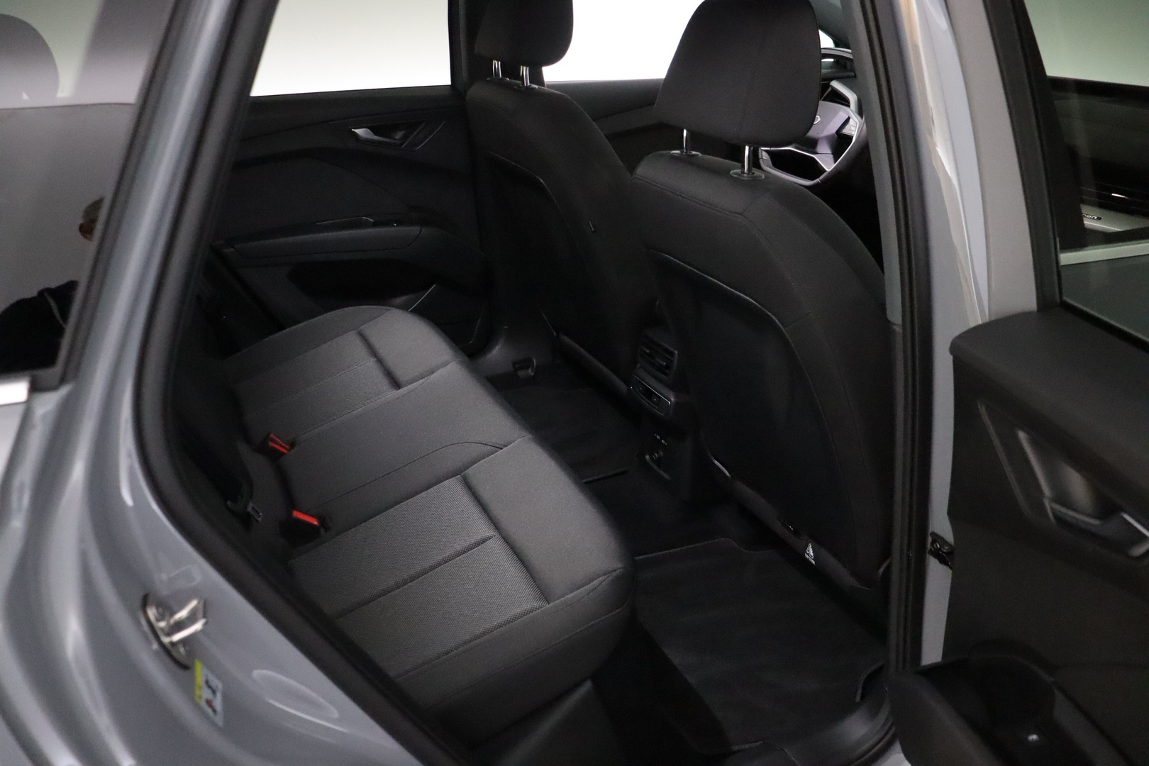 AUDI Q4 e-tron 2023