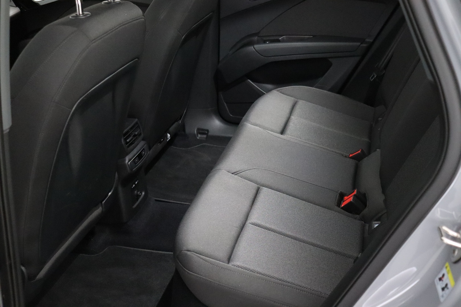 AUDI Q4 e-tron 2023