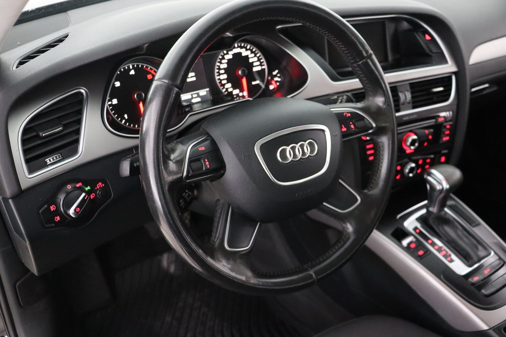 AUDI A4 2014