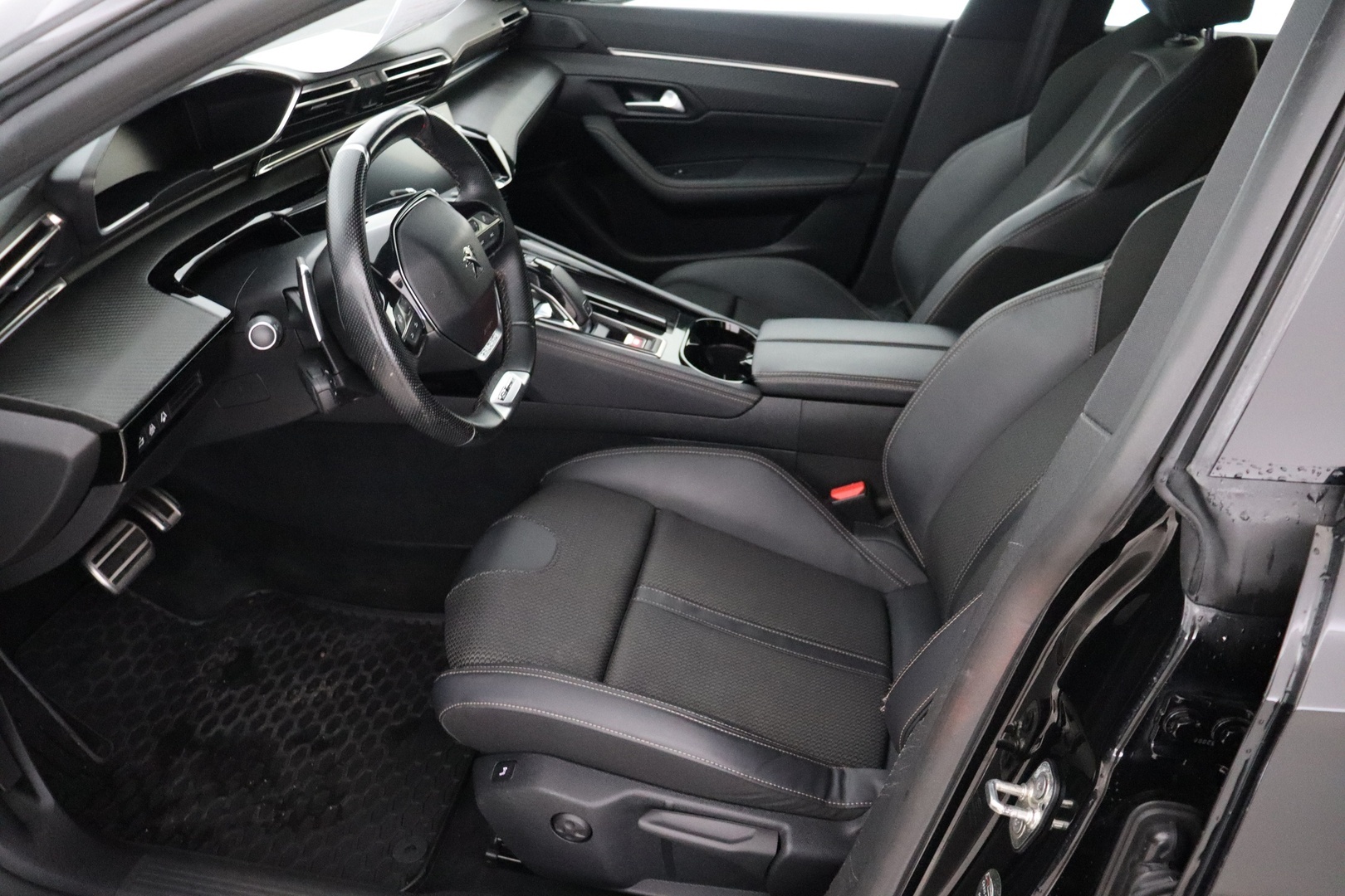 PEUGEOT 508 2019