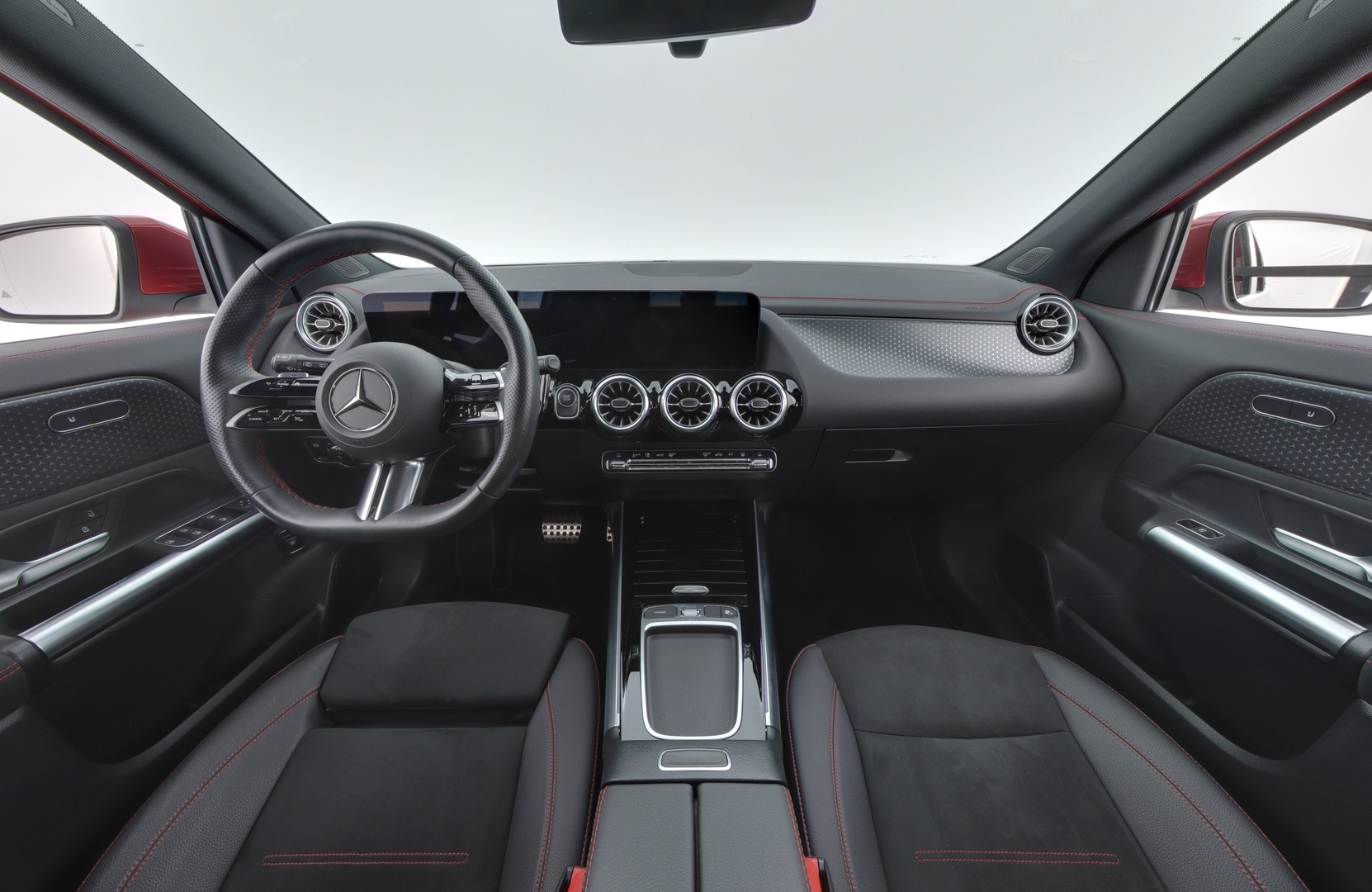 MERCEDES-BENZ EQA 2024