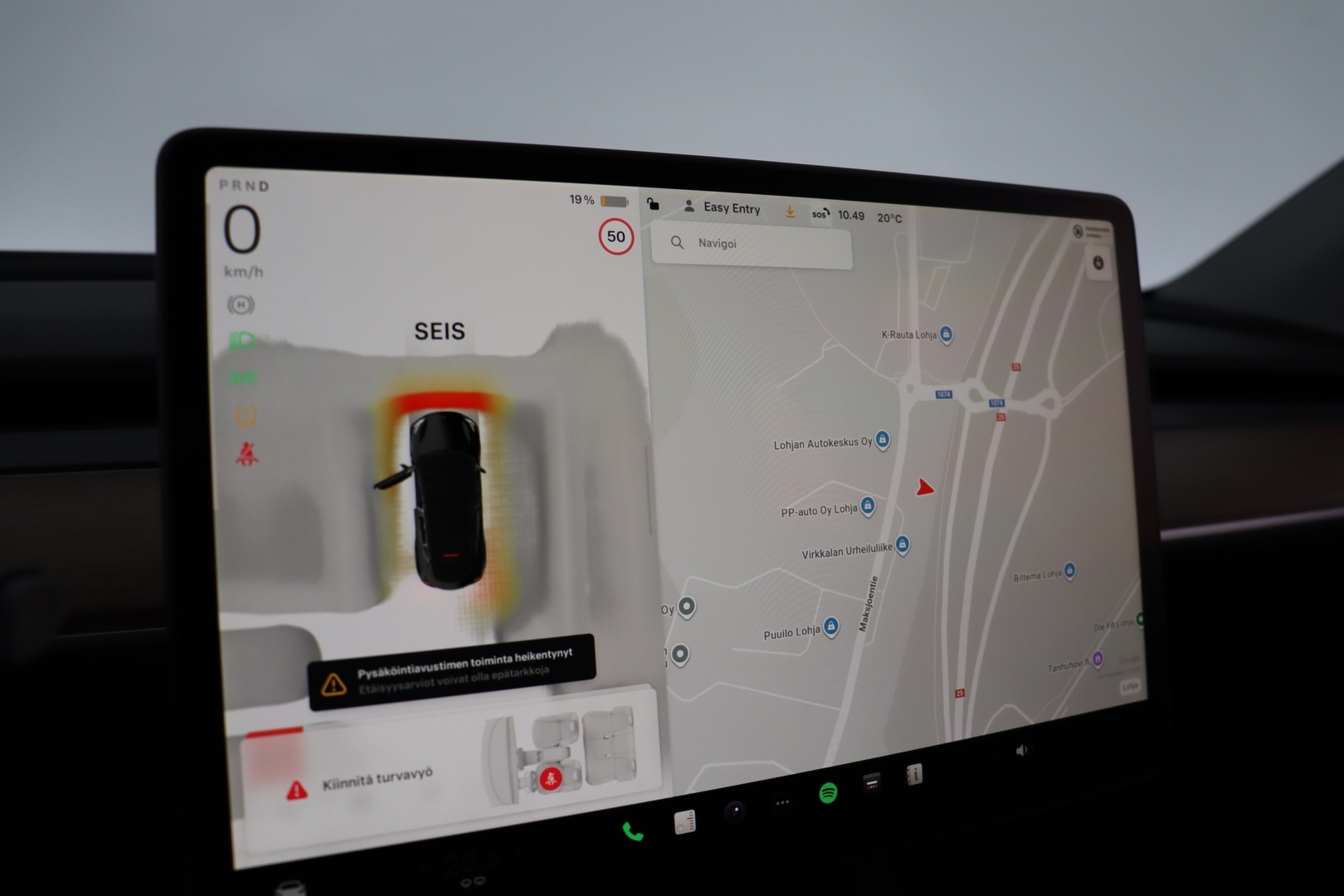 TESLA Model Y 2024