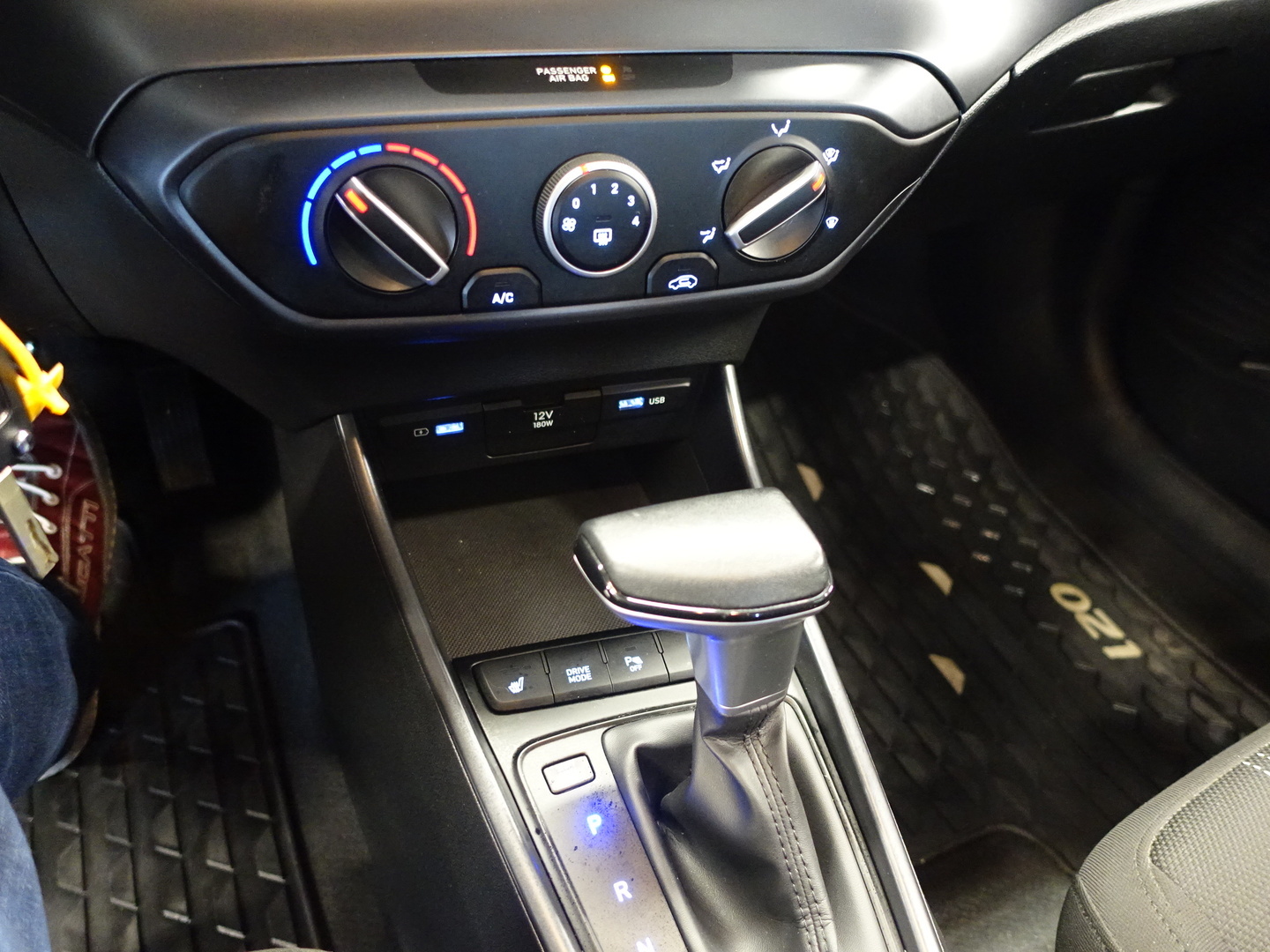 HYUNDAI i20 Hatchback 2022