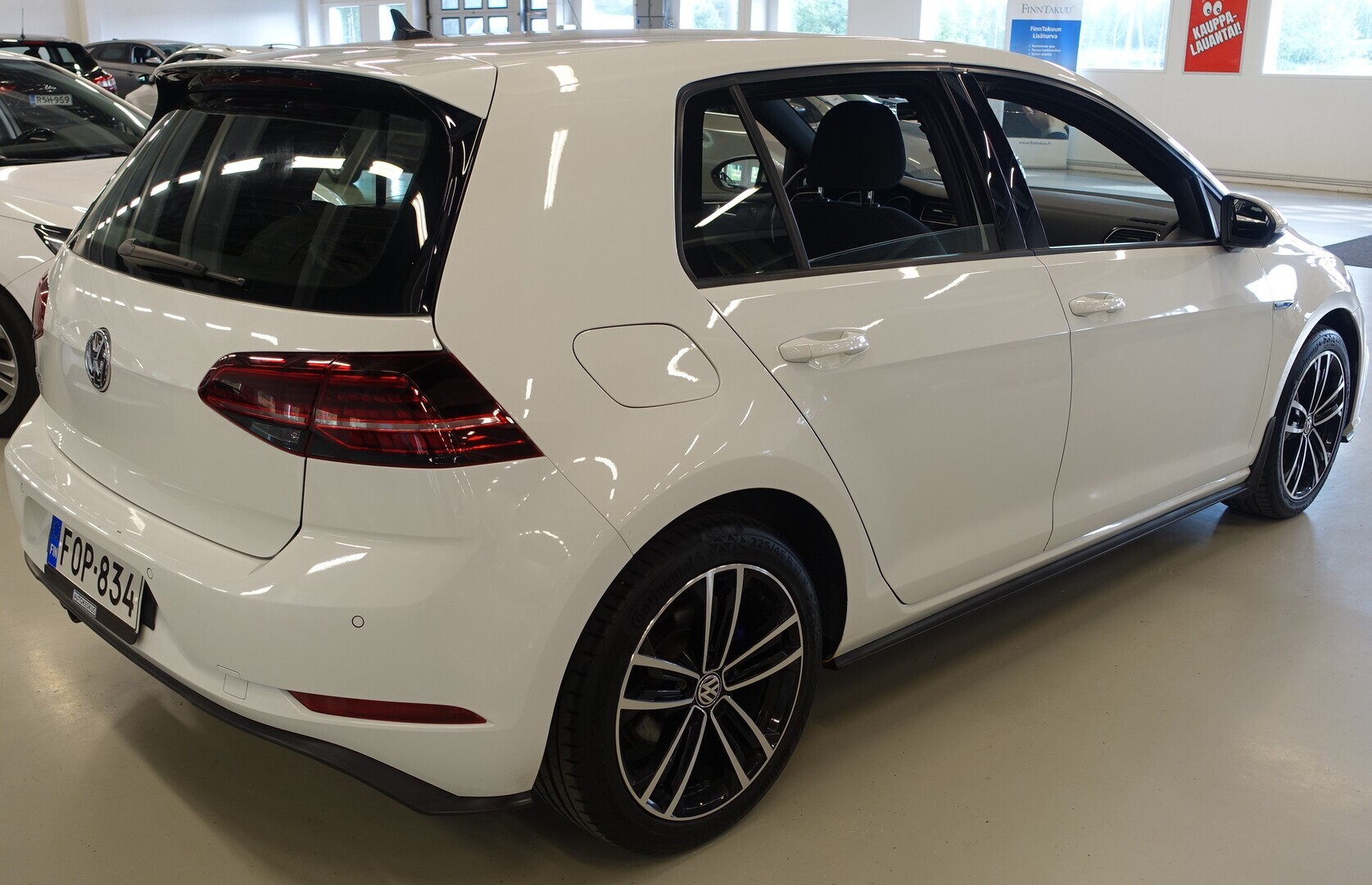 VOLKSWAGEN Golf 2017
