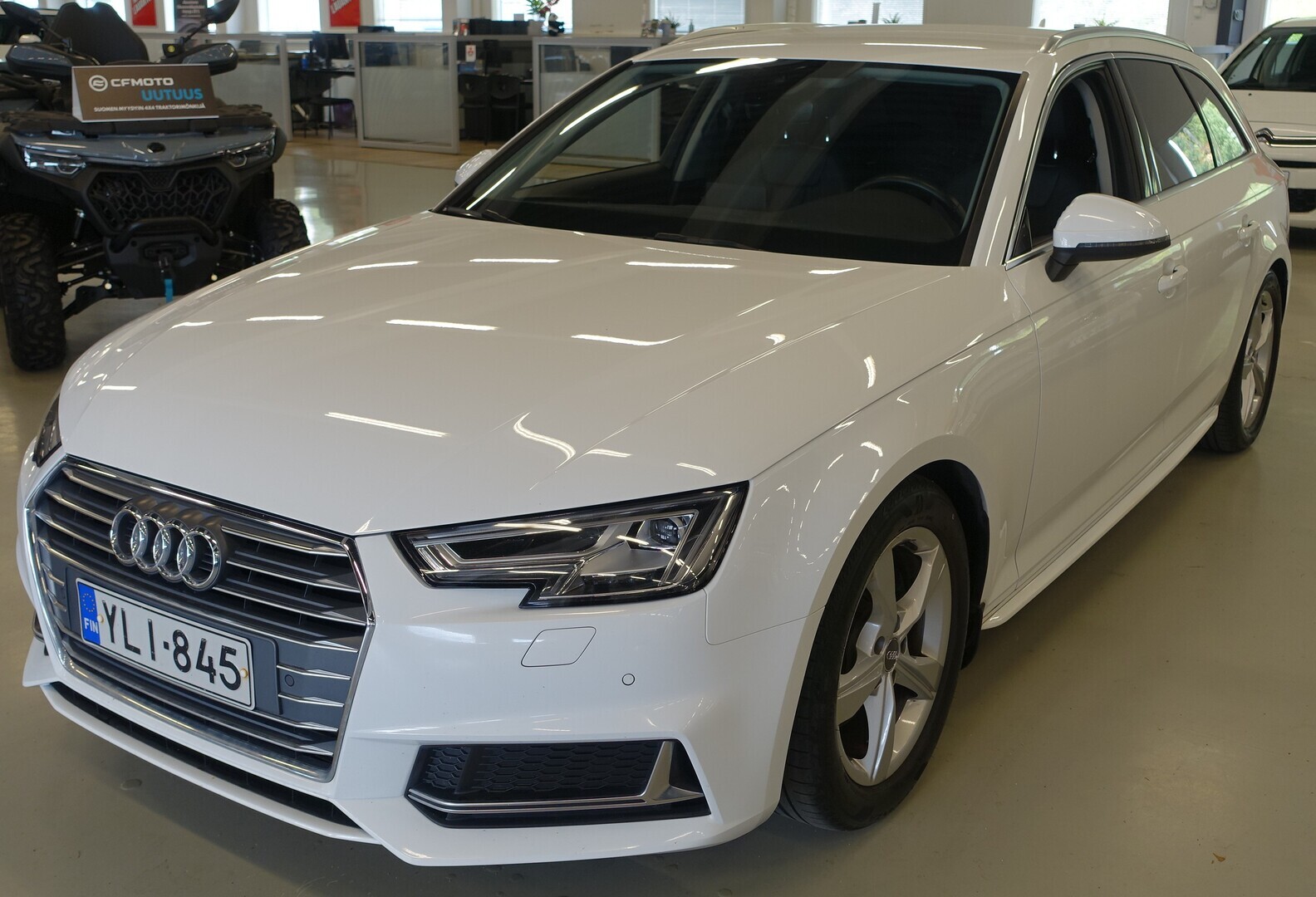 AUDI A4 2019