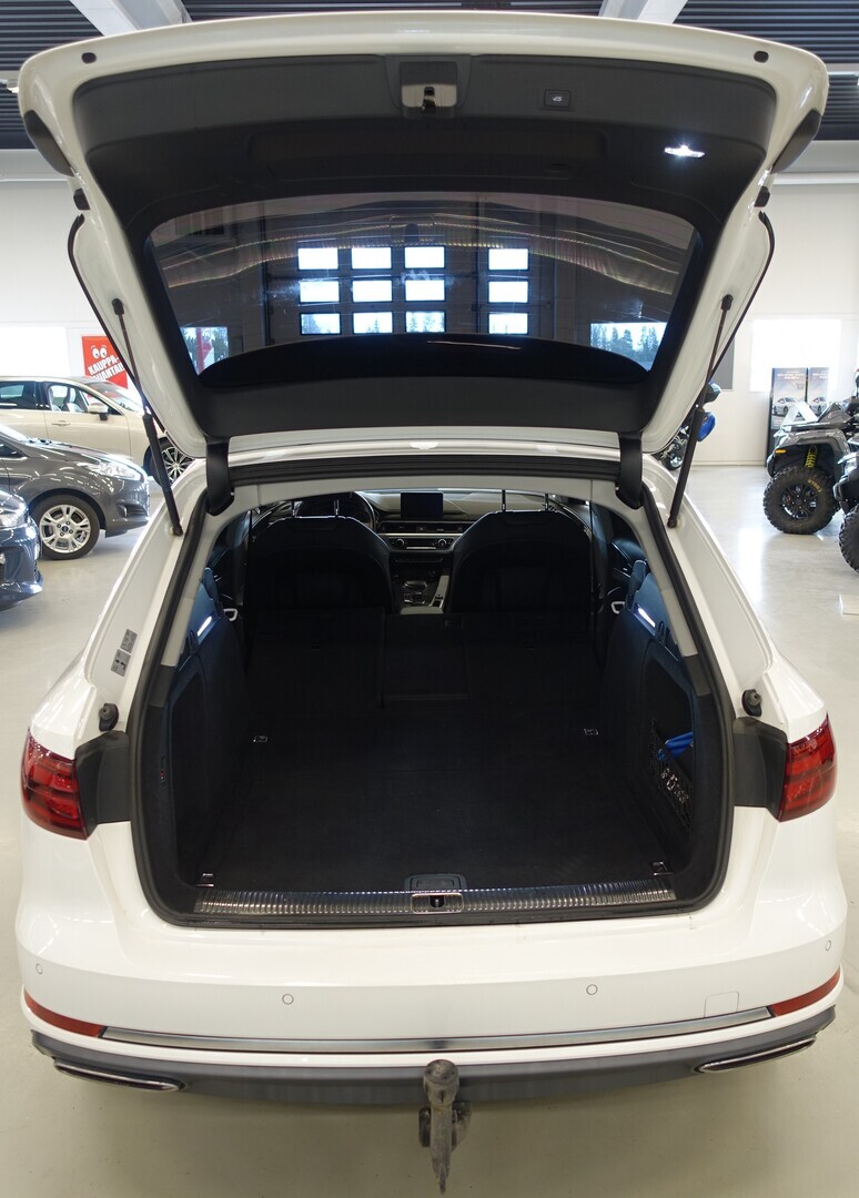 AUDI A4 2019