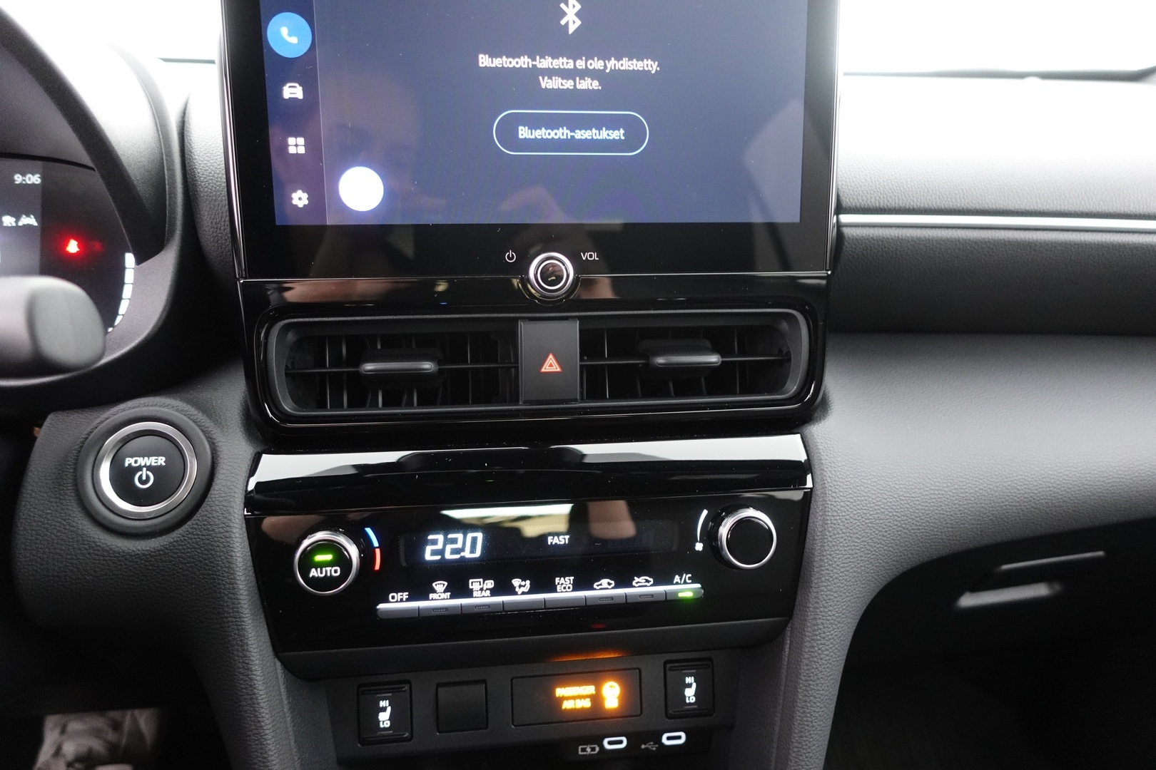 TOYOTA Yaris Cross 2024