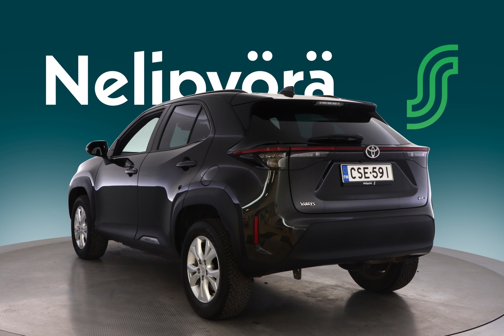 TOYOTA Yaris Cross 2024