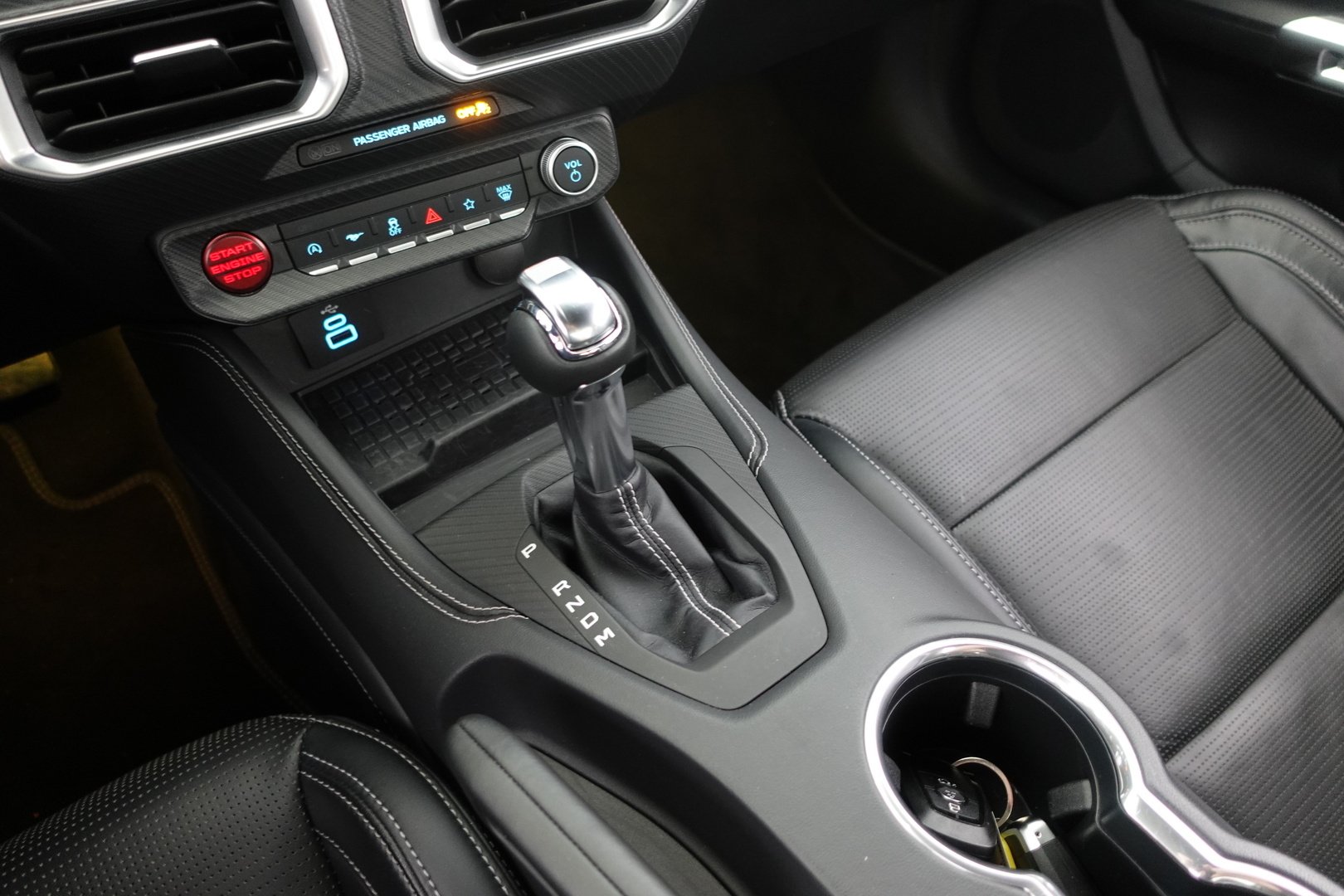 FORD Mustang 2024