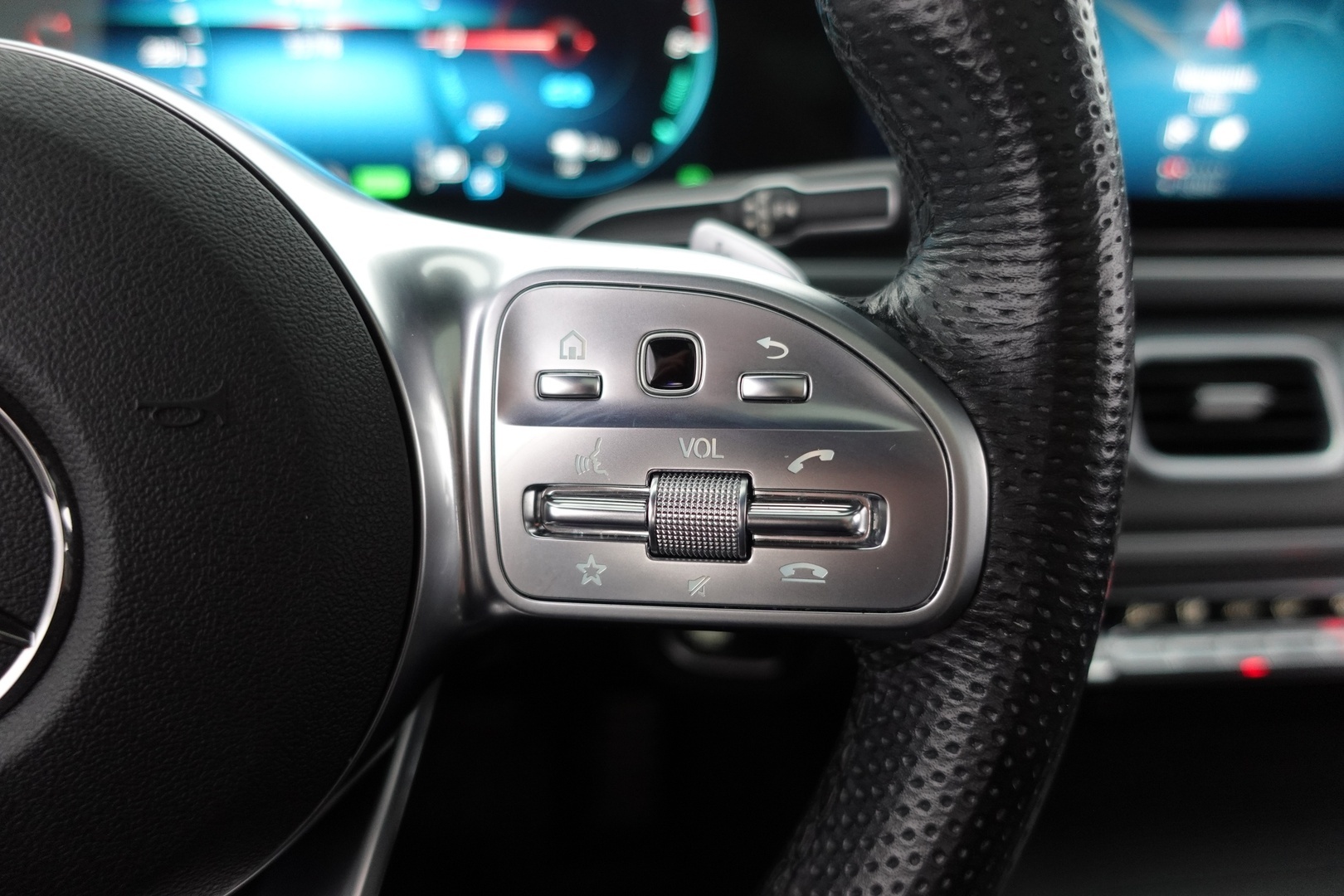 MERCEDES-BENZ GLE 2023