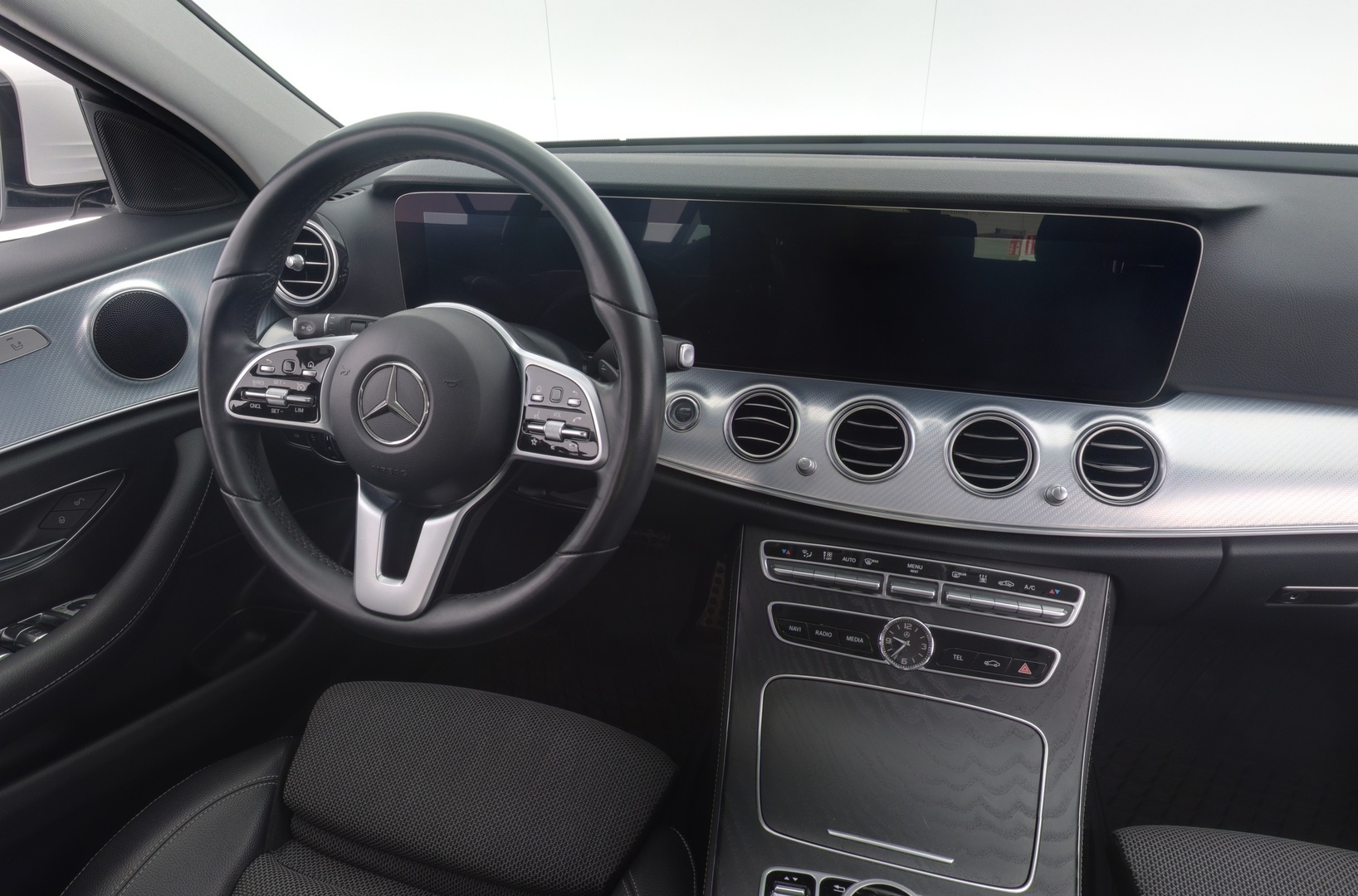 MERCEDES-BENZ E 2020