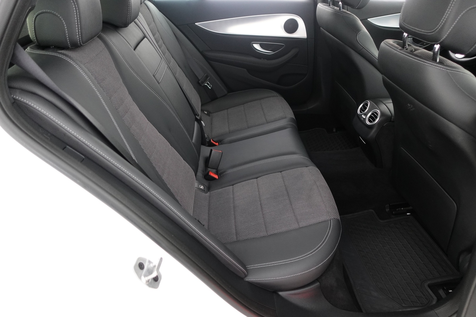 MERCEDES-BENZ E 2020