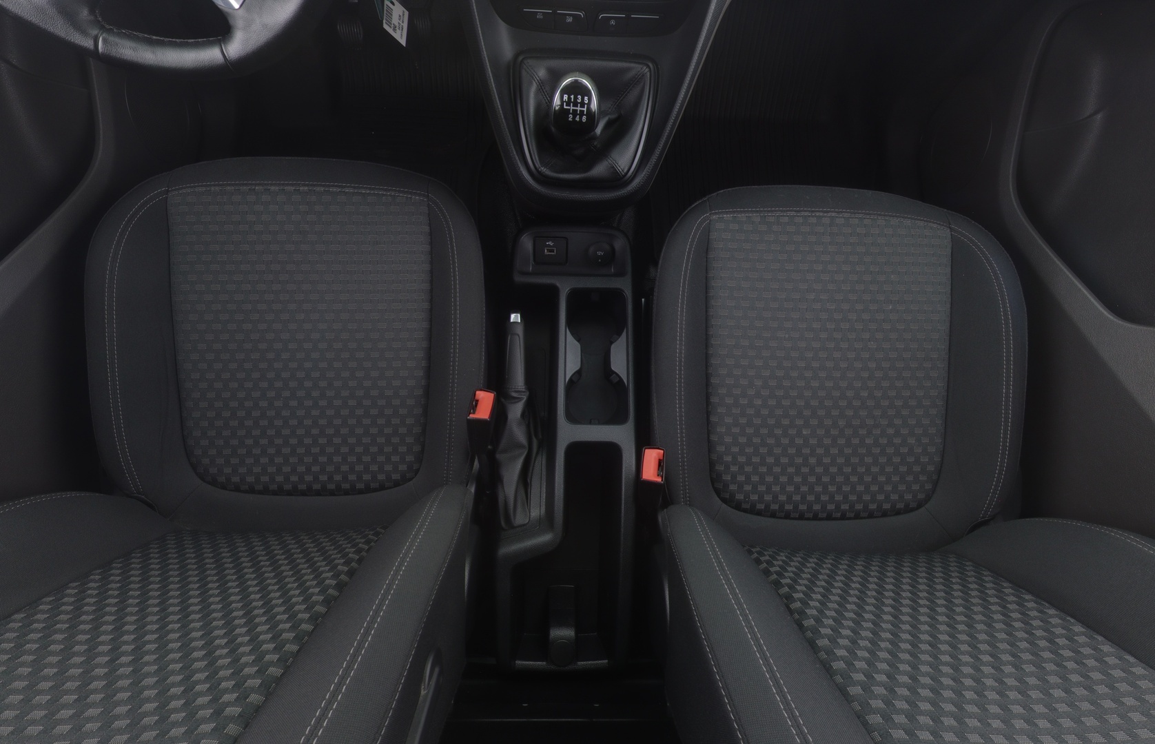 FORD Transit Connect 2024