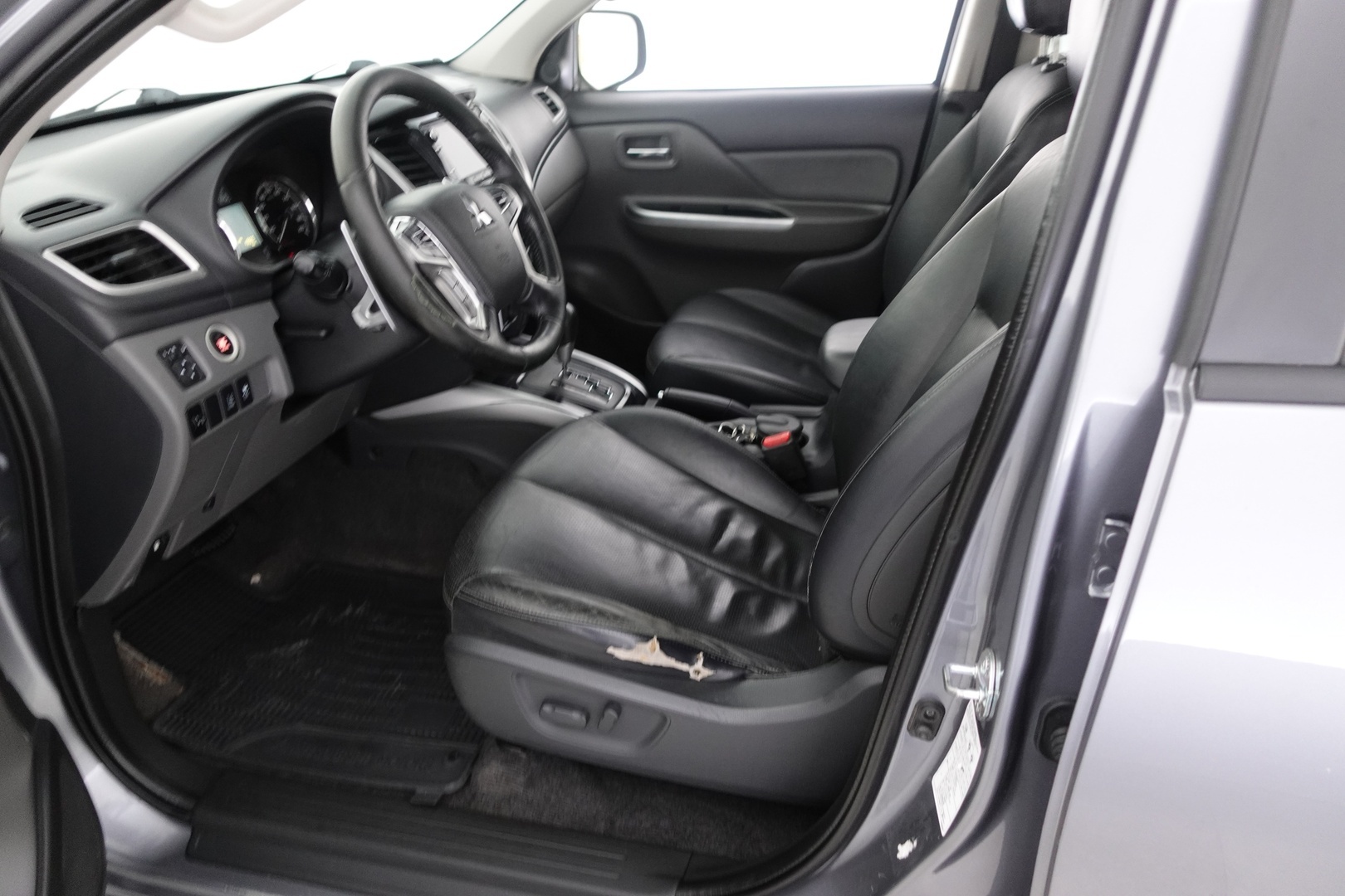 MITSUBISHI L200 2017