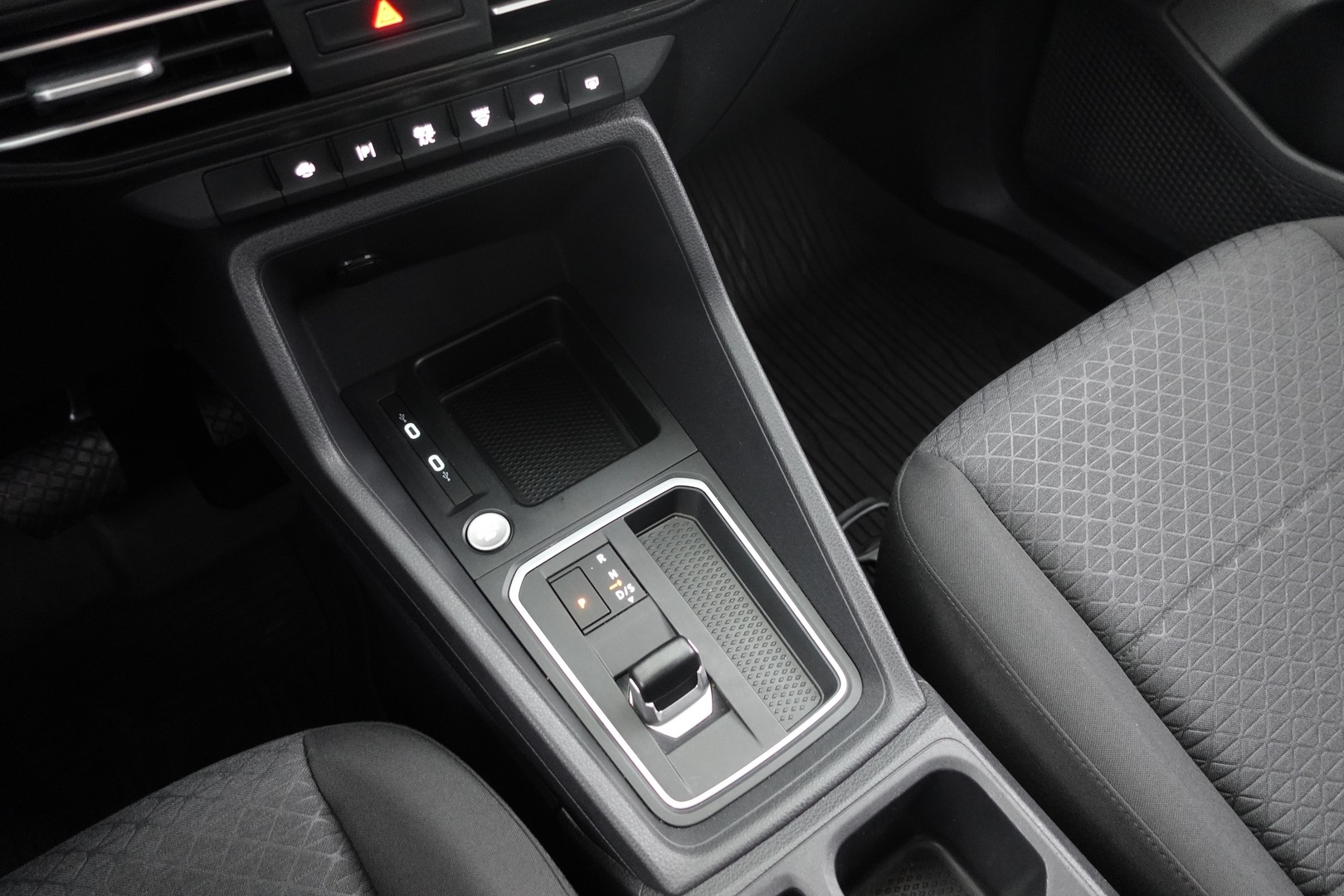 FORD Grand Tourneo Connect 2024