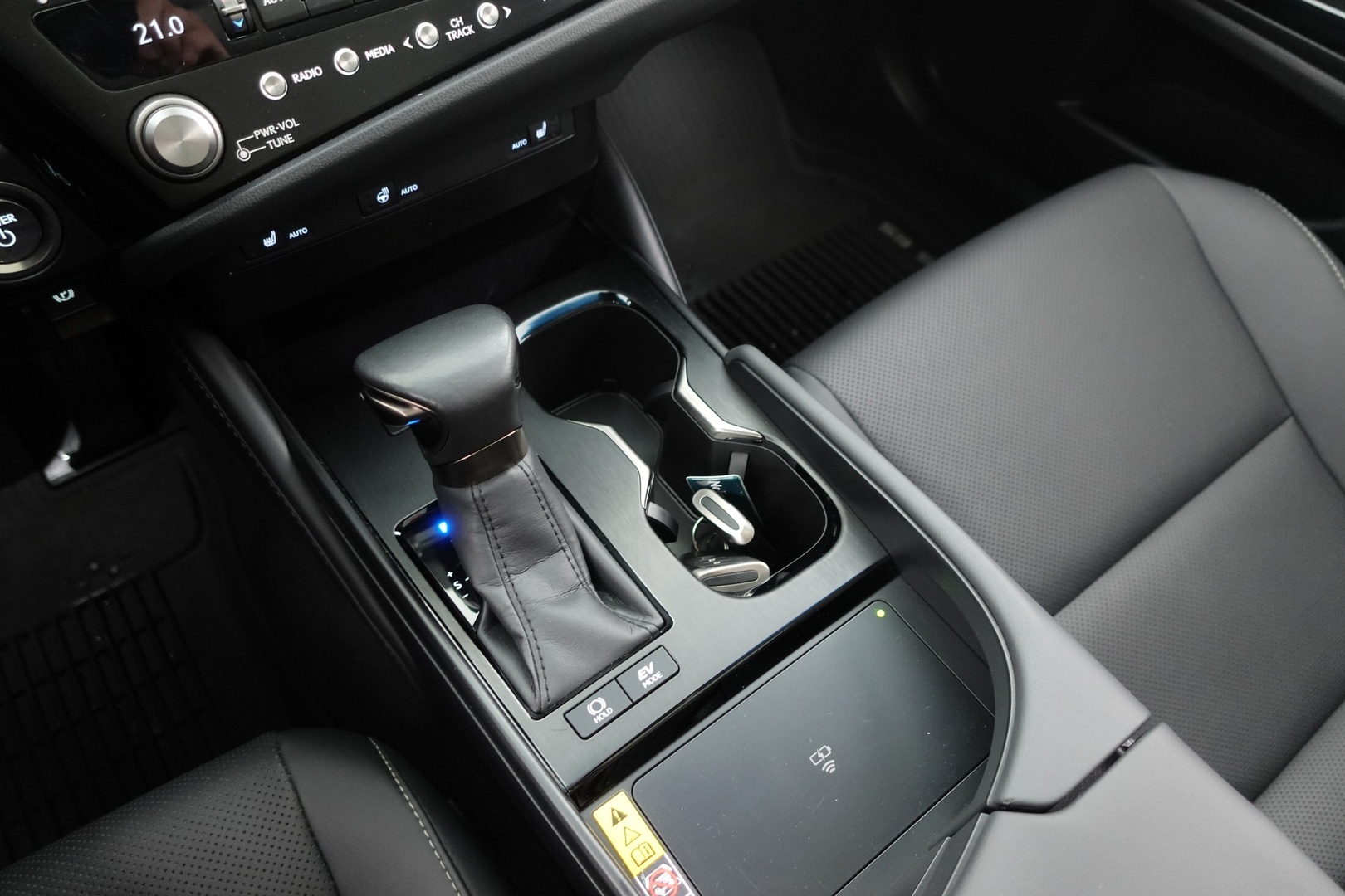 LEXUS ES 2024