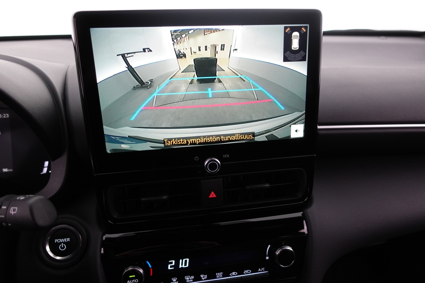 TOYOTA Yaris Cross 2024