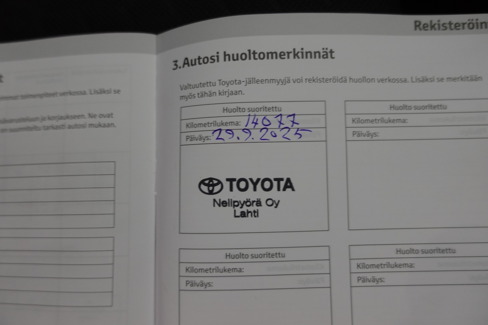 TOYOTA Yaris Cross 2024