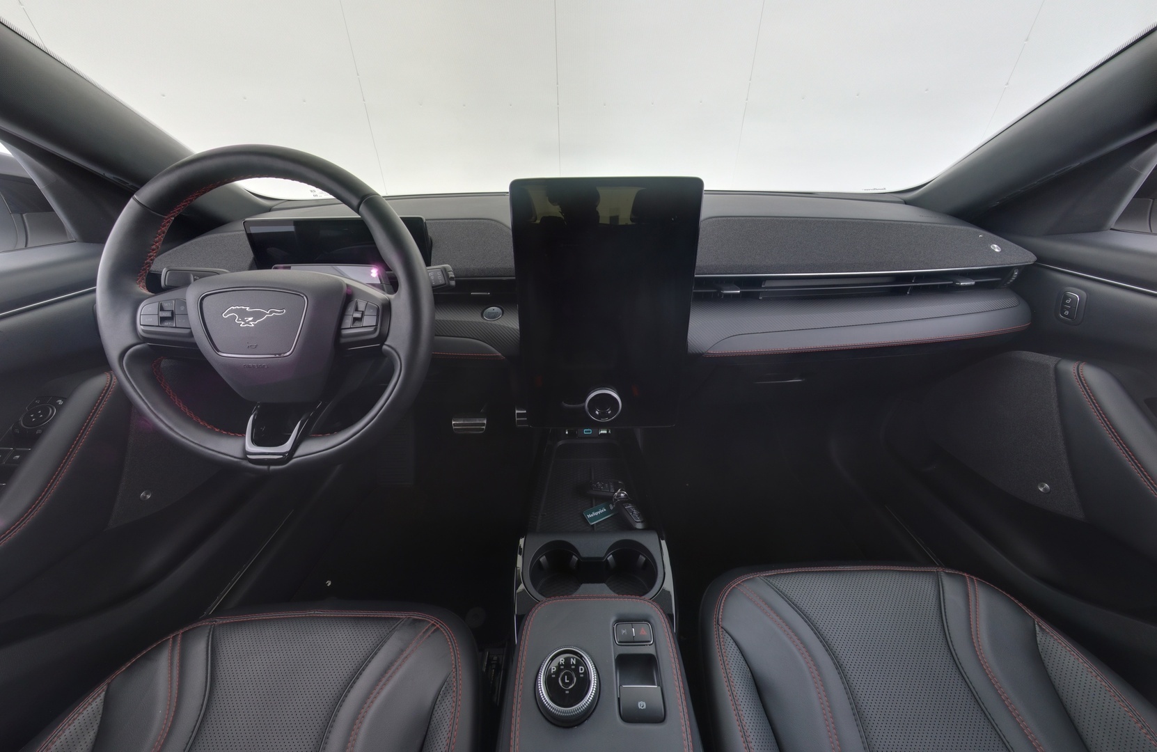 FORD Mustang Mach-E 2021