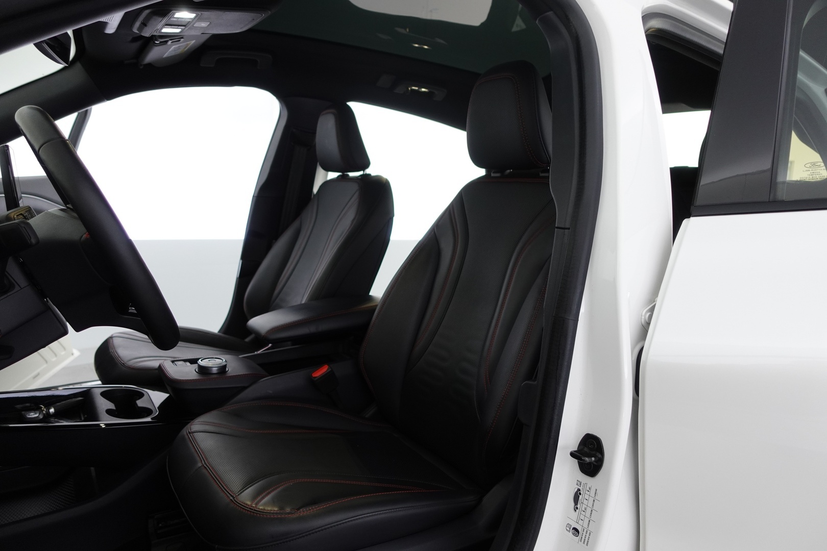 FORD Mustang Mach-E 2021