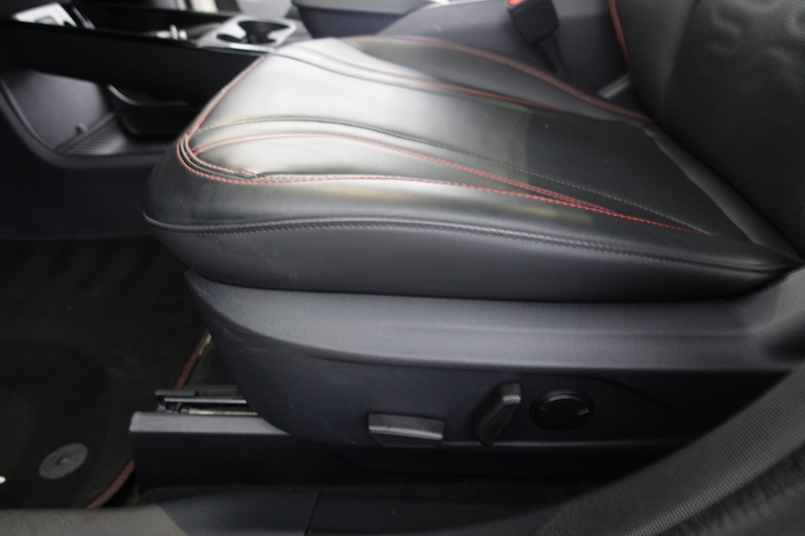 FORD Mustang Mach-E 2021