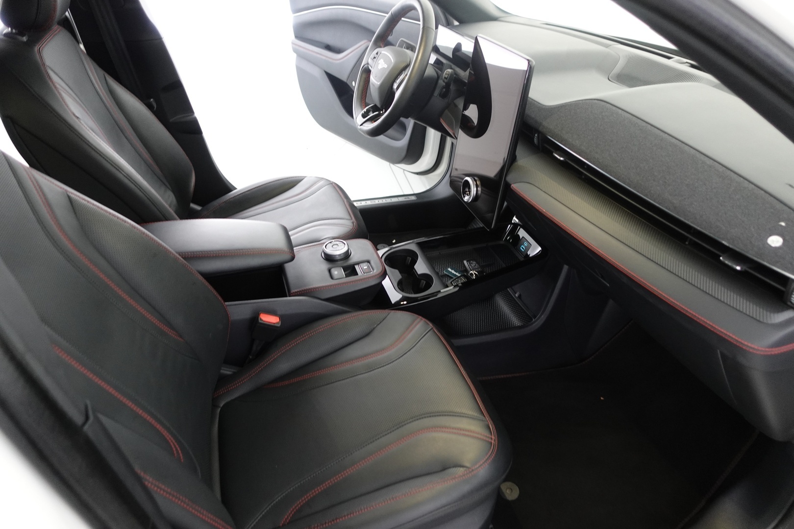 FORD Mustang Mach-E 2021