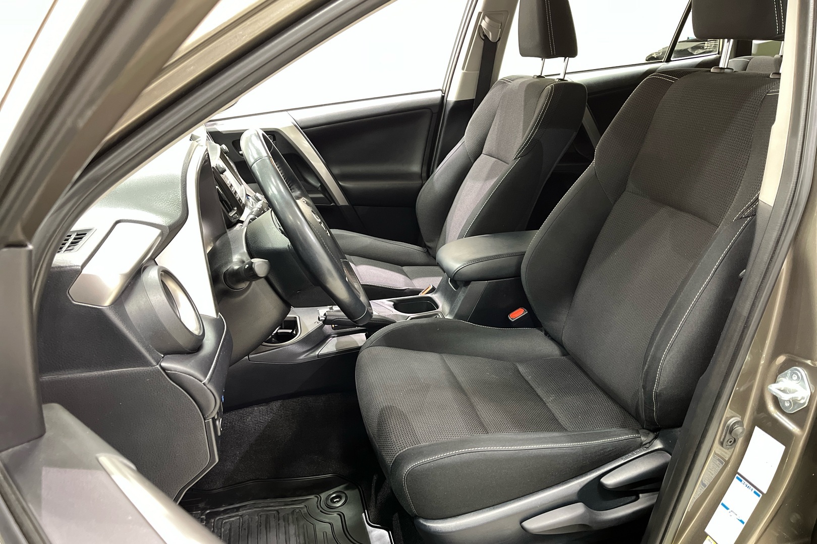 TOYOTA RAV4 2016