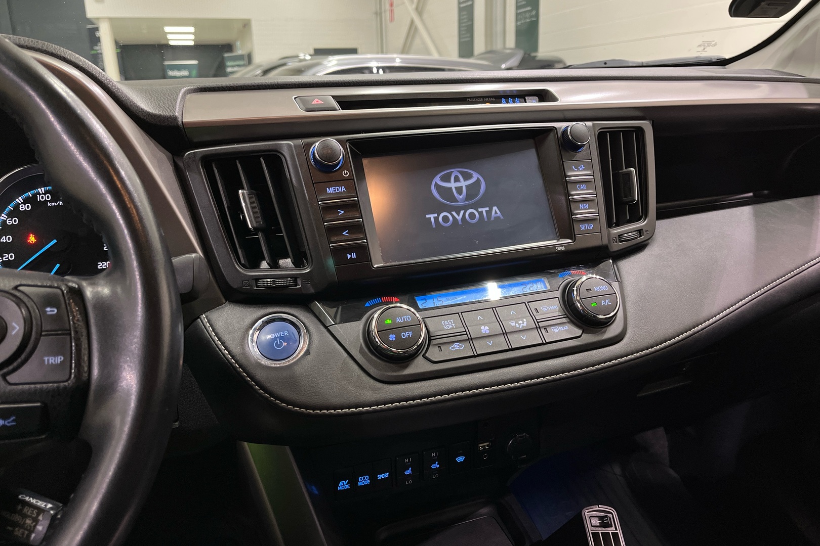 TOYOTA RAV4 2016