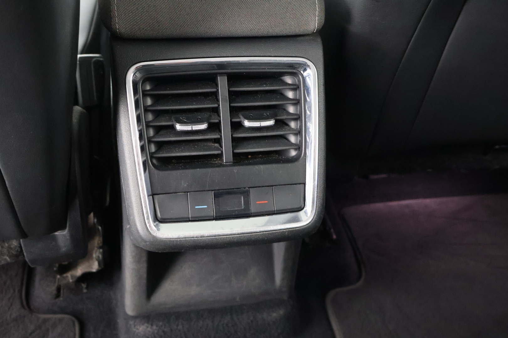 SKODA Enyaq 2021