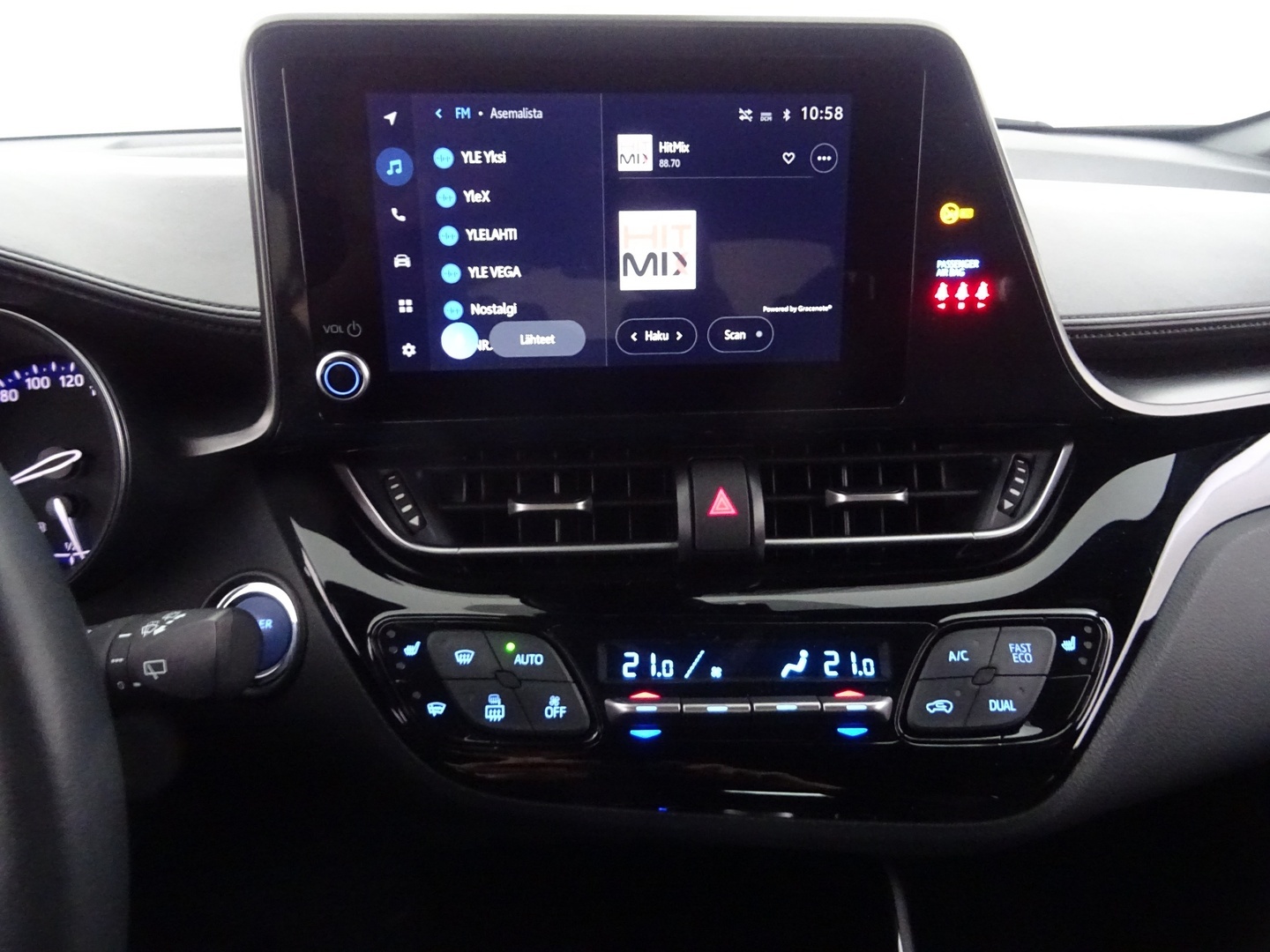 TOYOTA C-HR 2024
