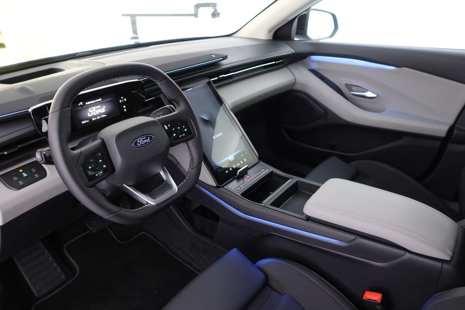 FORD Explorer 2025