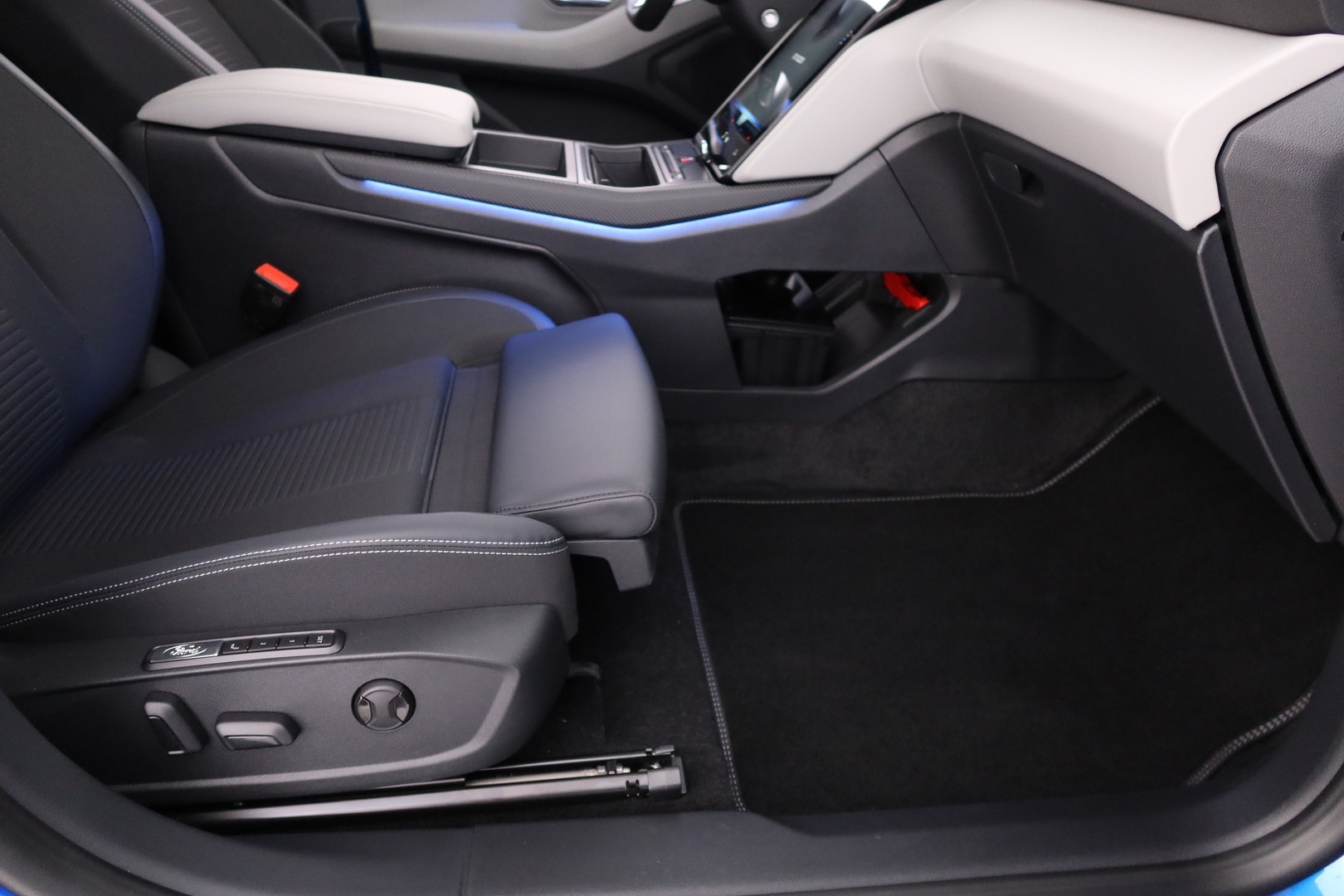 FORD Explorer 2025