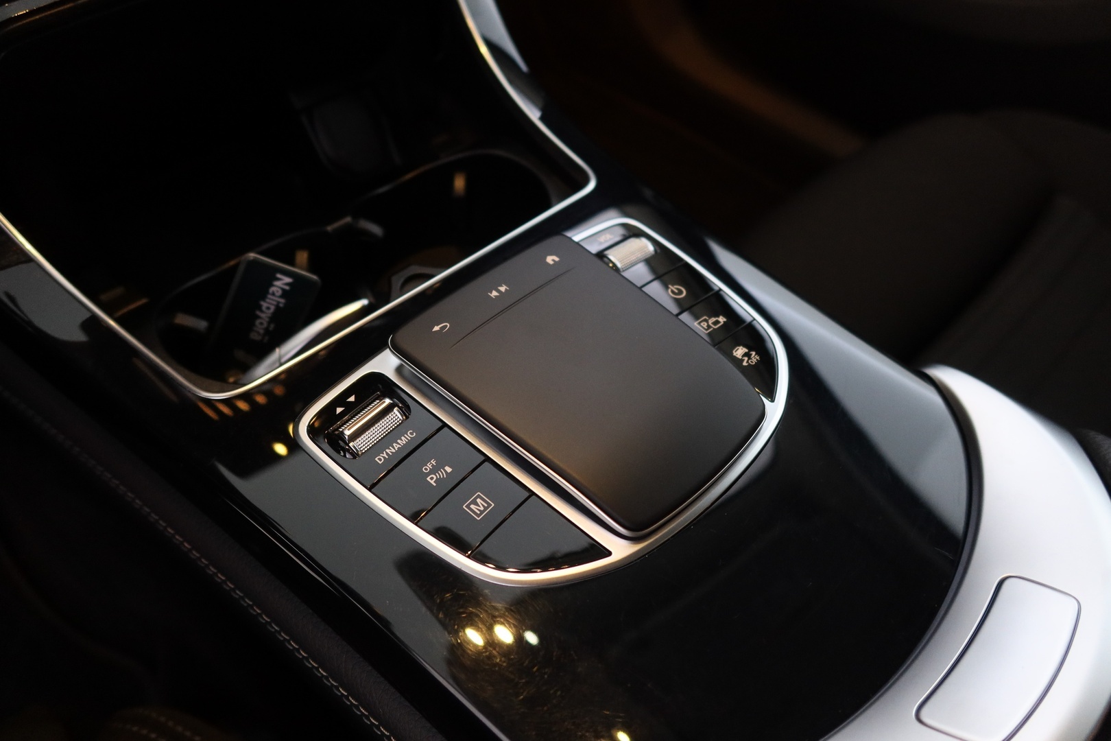 MERCEDES-BENZ GLC 2020