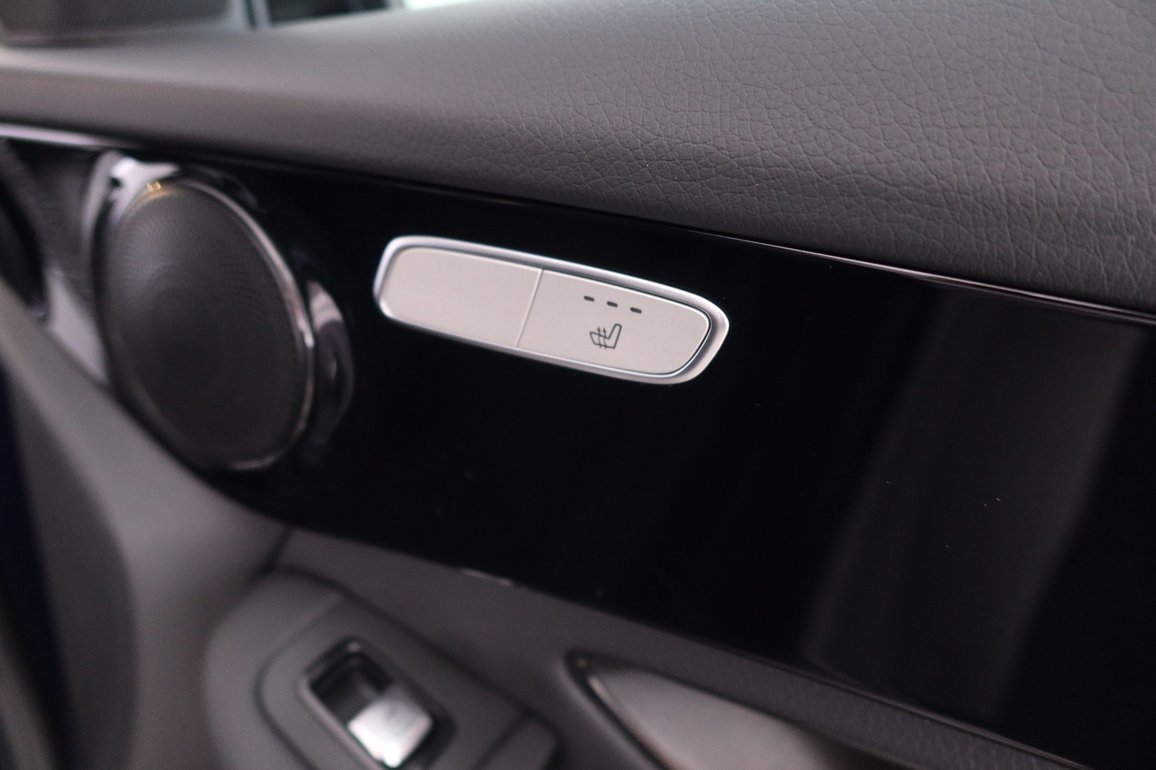 MERCEDES-BENZ GLC 2020