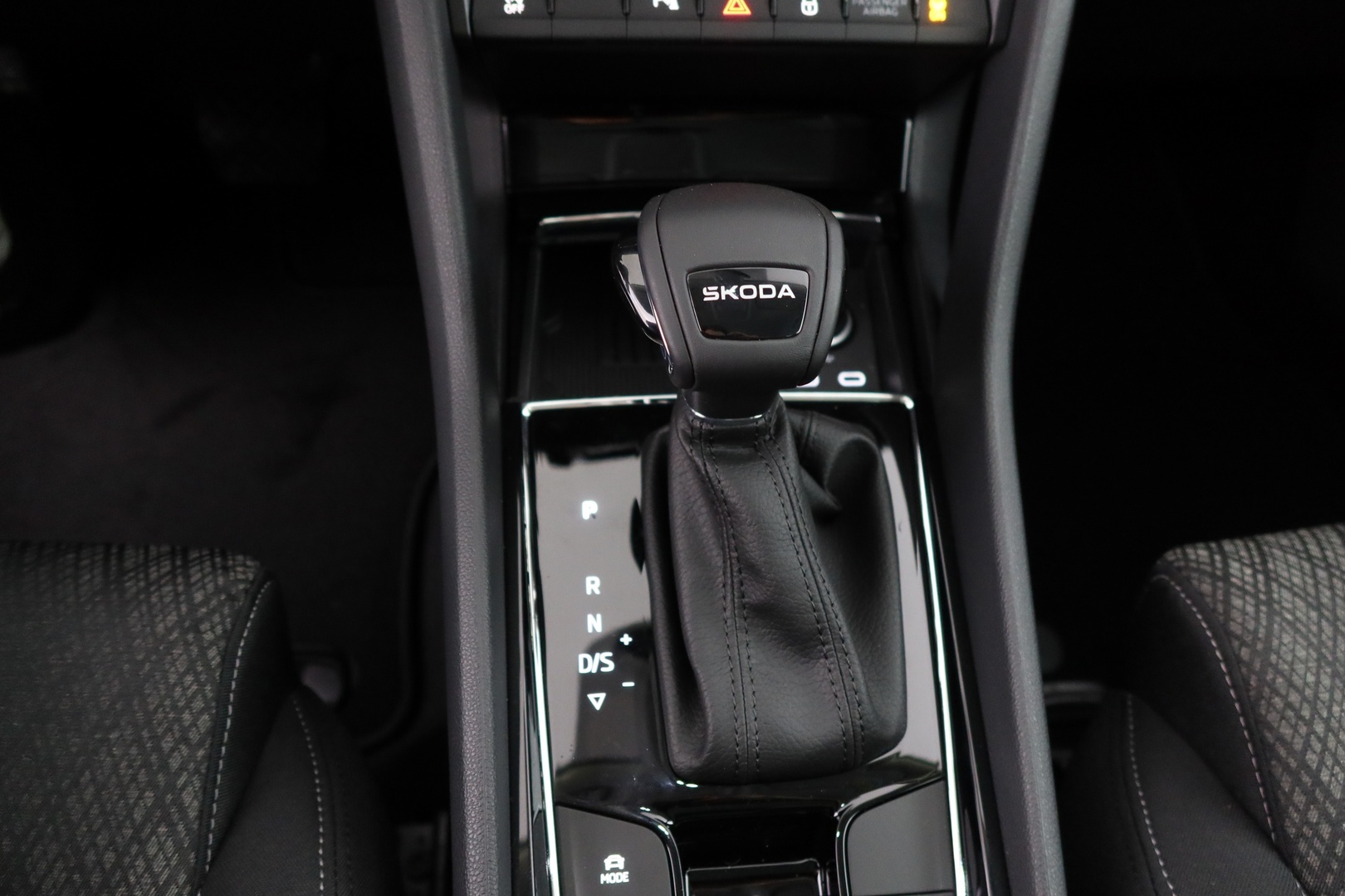 SKODA Karoq 2025