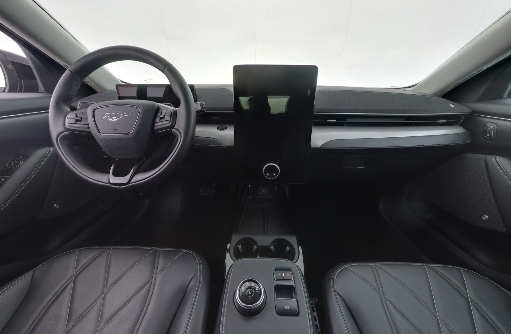 FORD Mustang Mach-E 2022