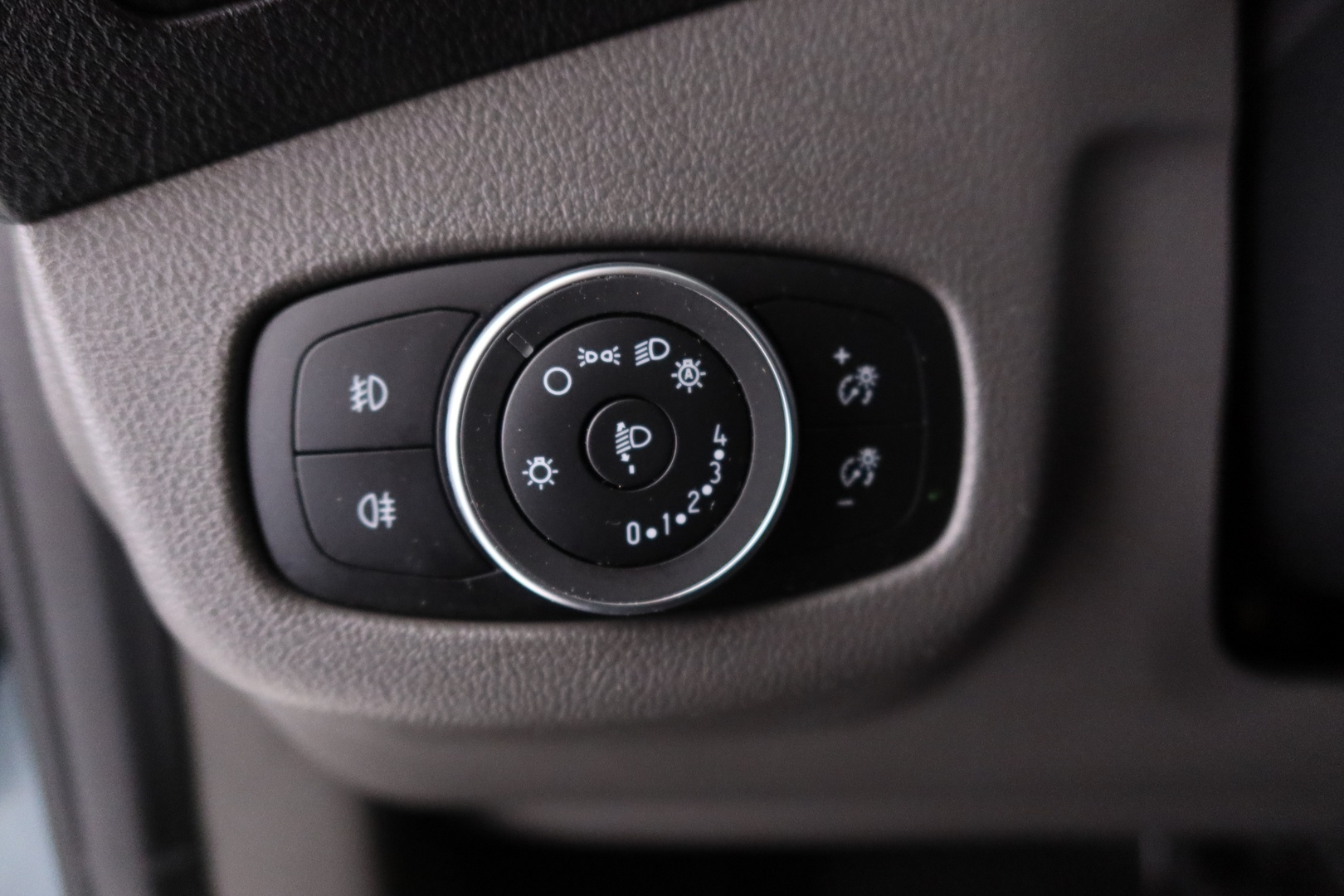 FORD Transit Connect 2024