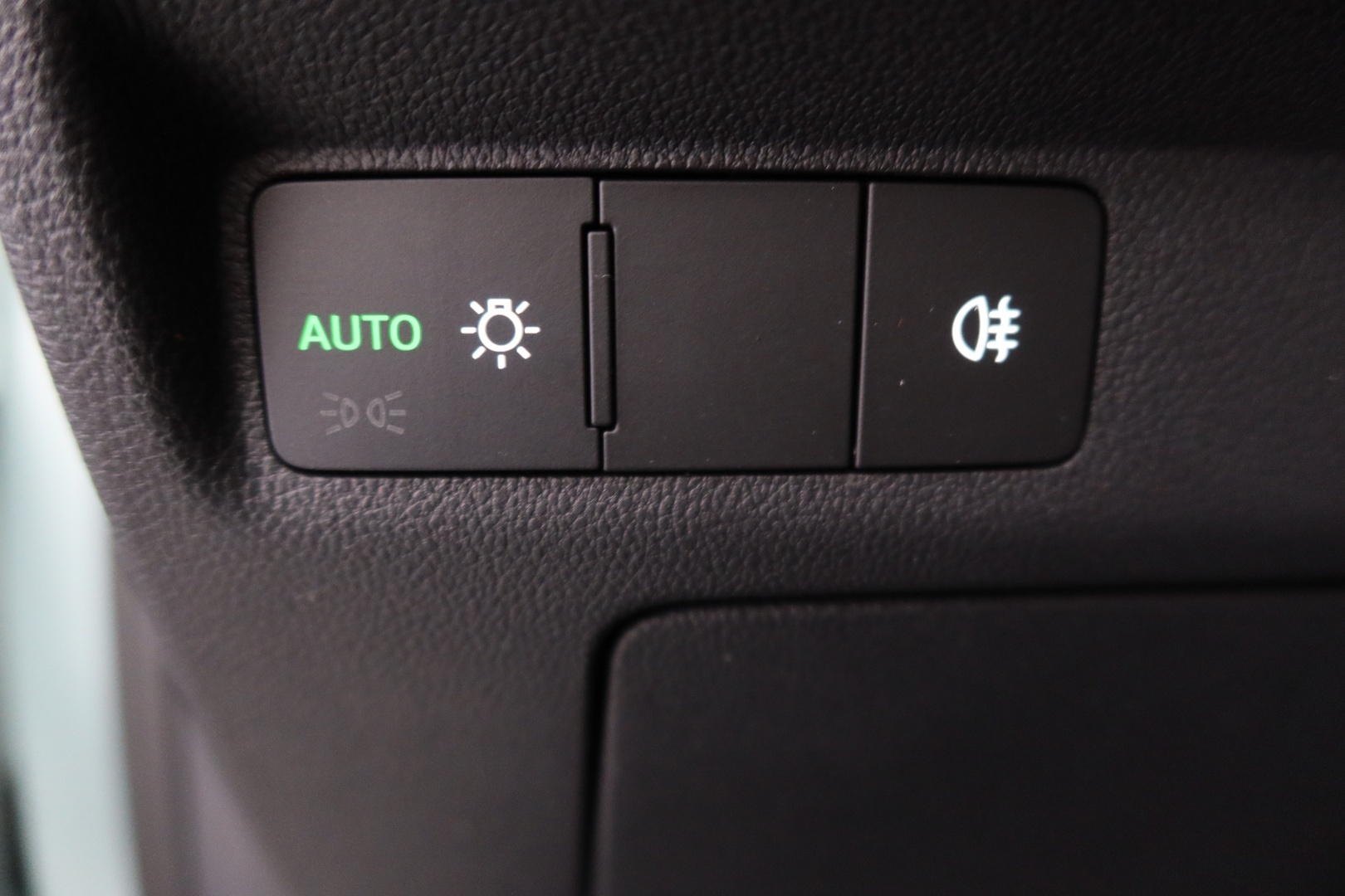 SKODA Enyaq 2023
