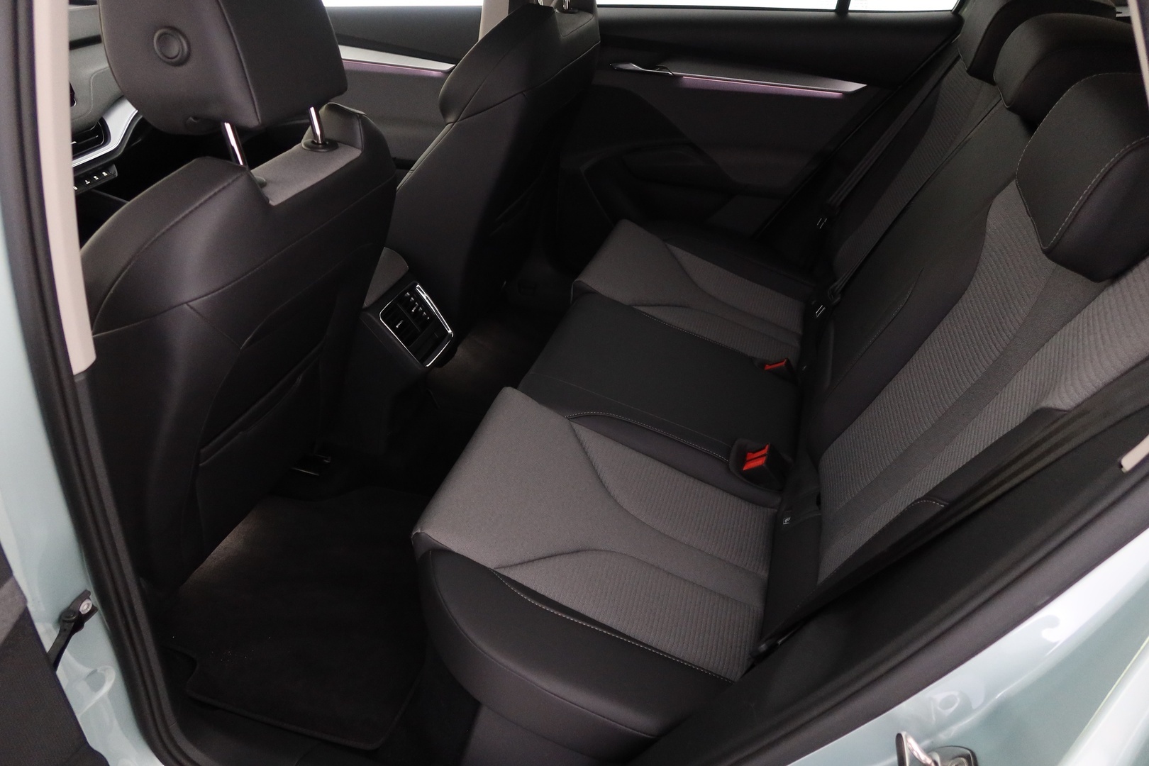 SKODA Enyaq 2023