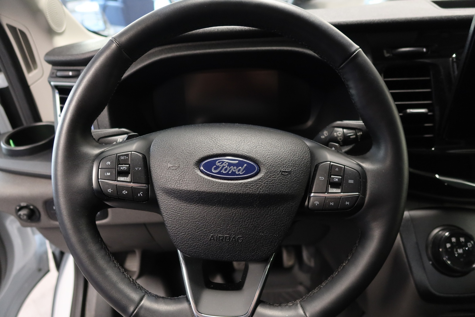 FORD Transit 2025