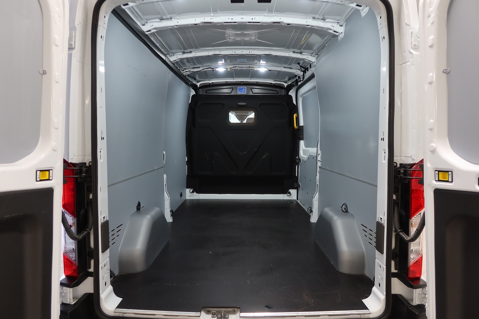 FORD Transit 2025
