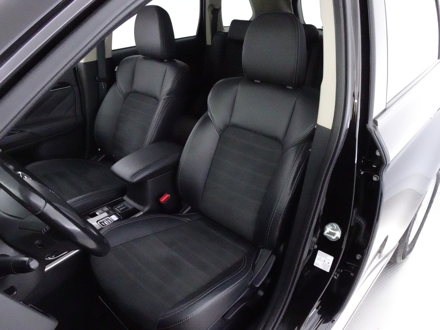 MITSUBISHI Outlander PHEV 2019